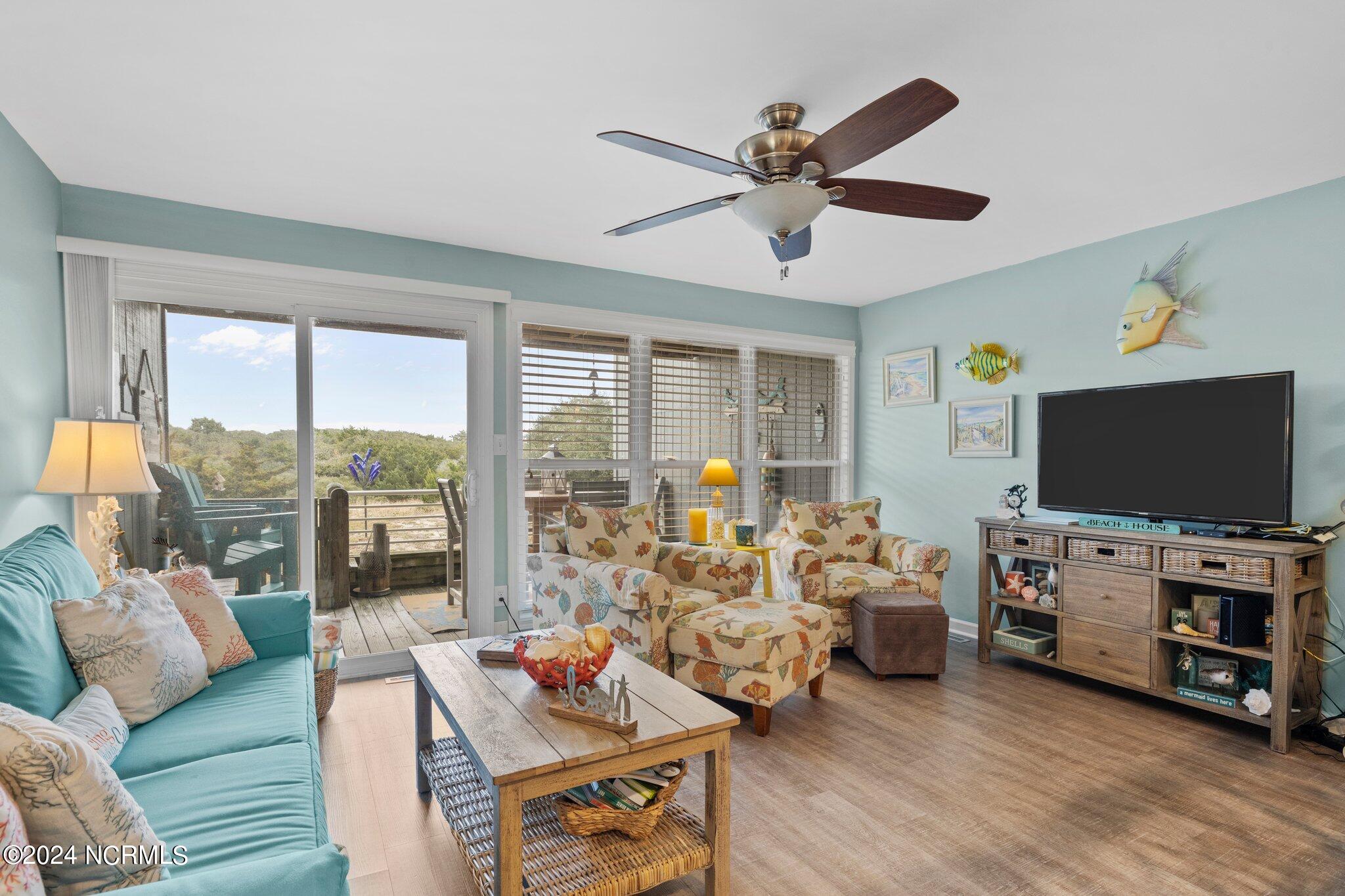 2106 E Fort Macon Road, 204