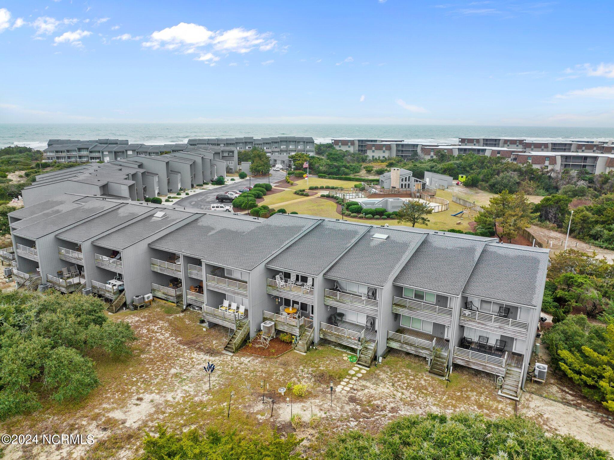 2106 E Fort Macon Road, 204