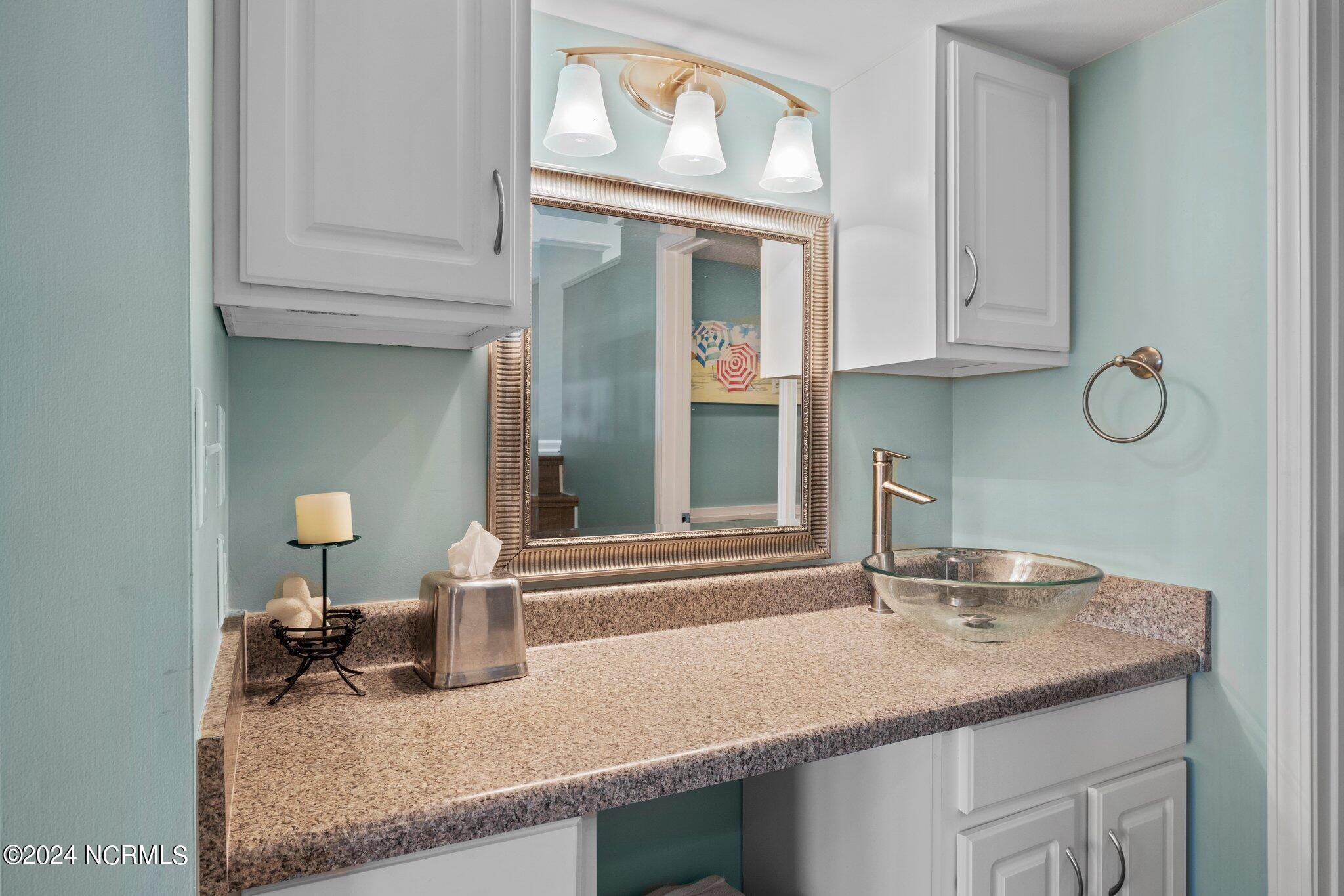 2106 E Fort Macon Road, 204