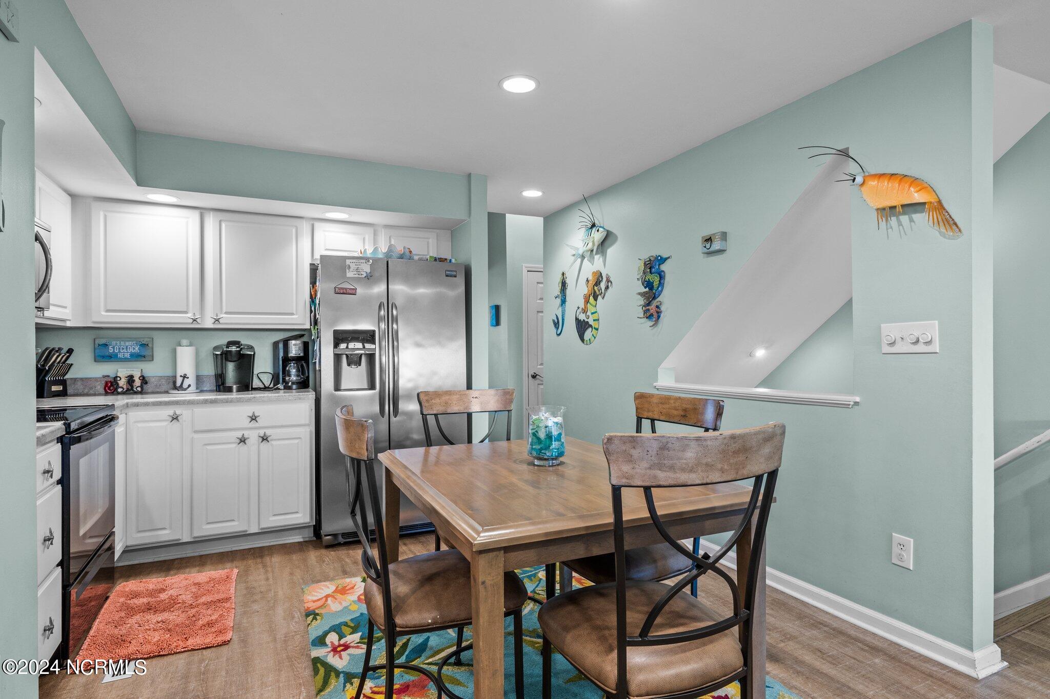 2106 E Fort Macon Road, 204