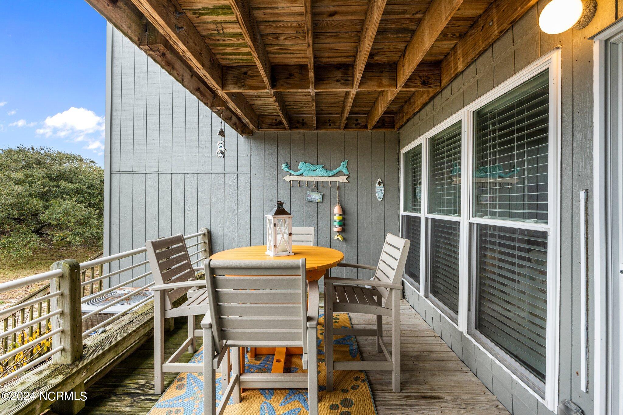 2106 E Fort Macon Road, 204