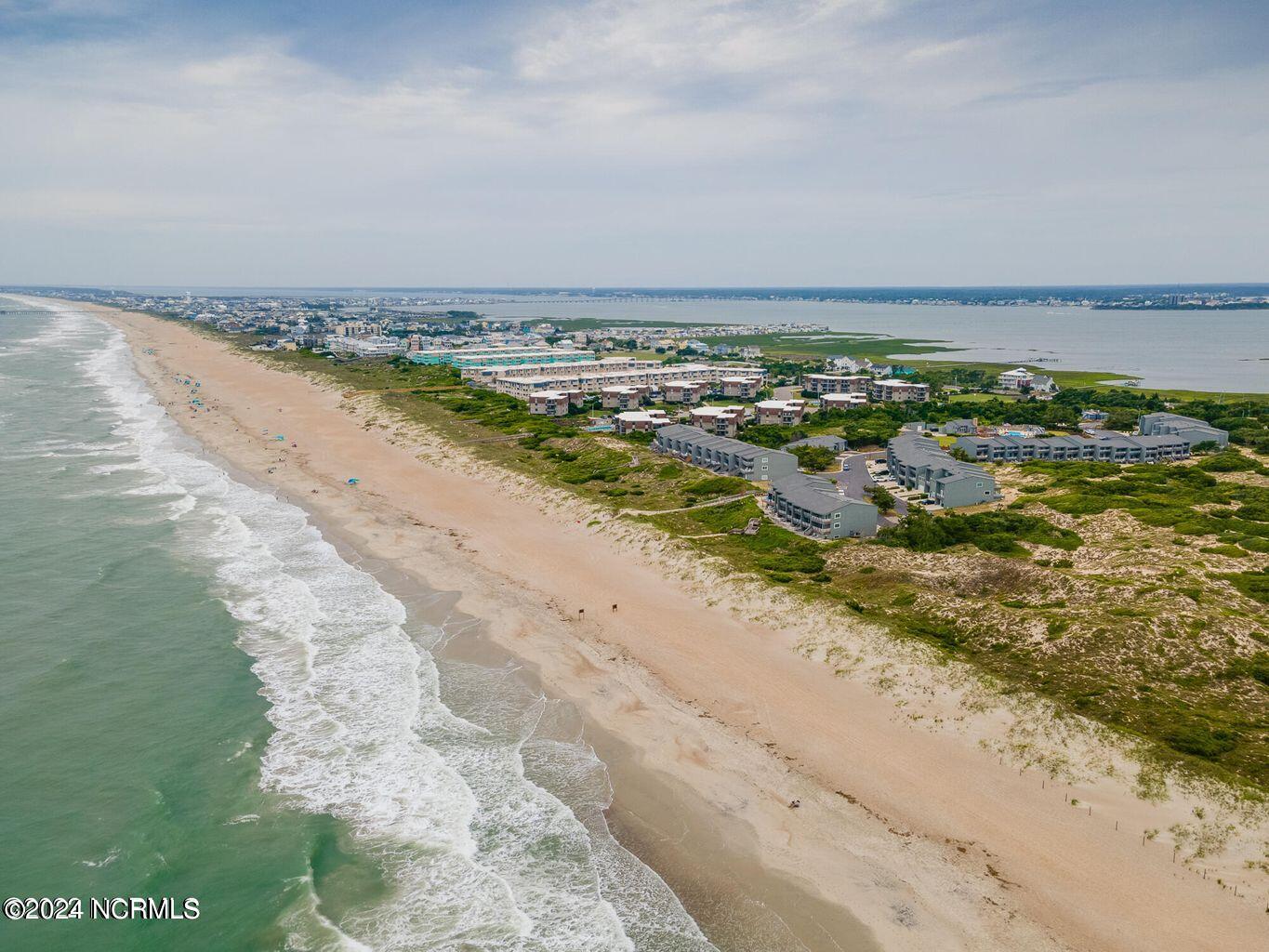 2106 E Fort Macon Road, 204