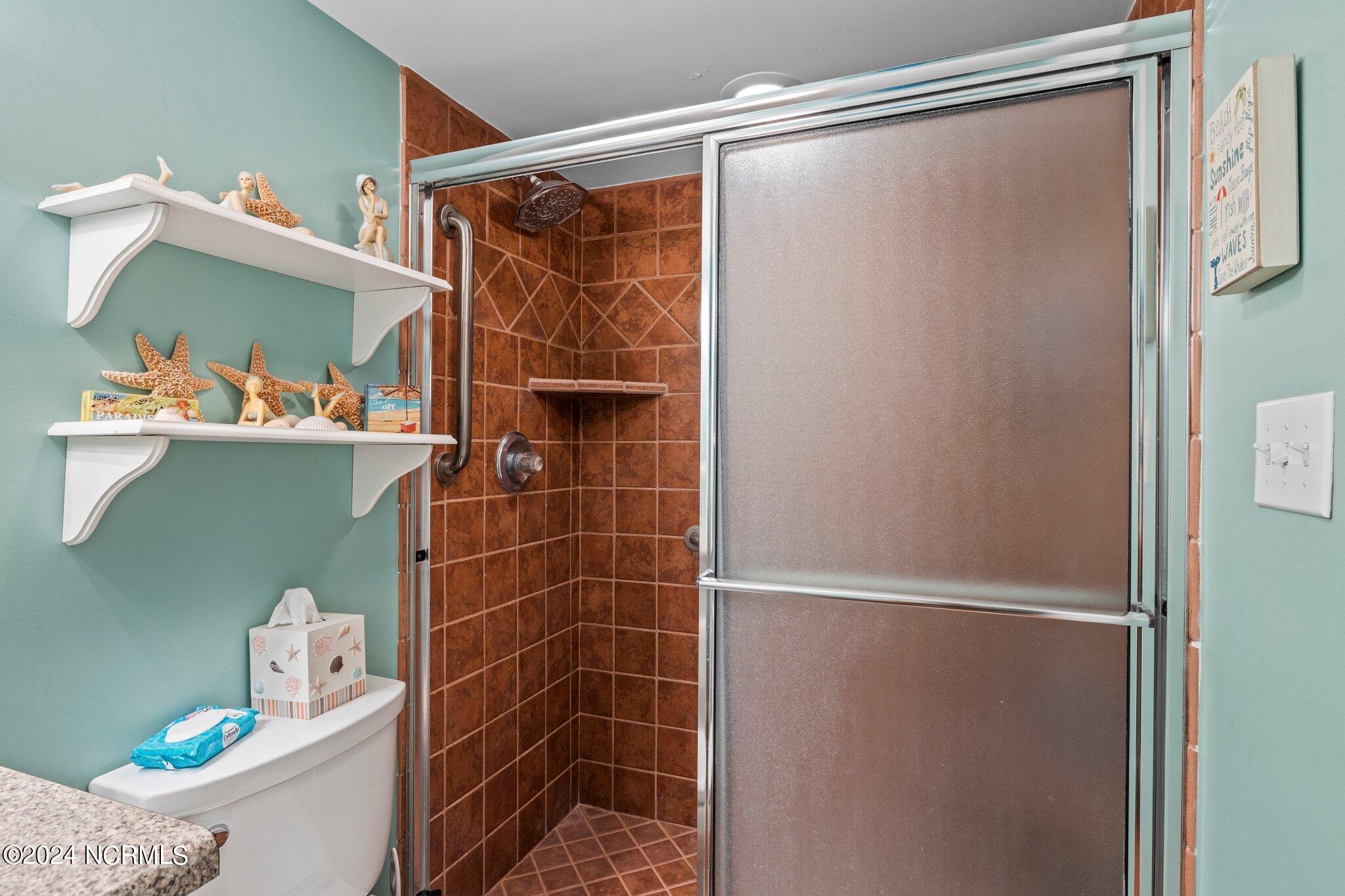 2106 E Fort Macon Road, 204