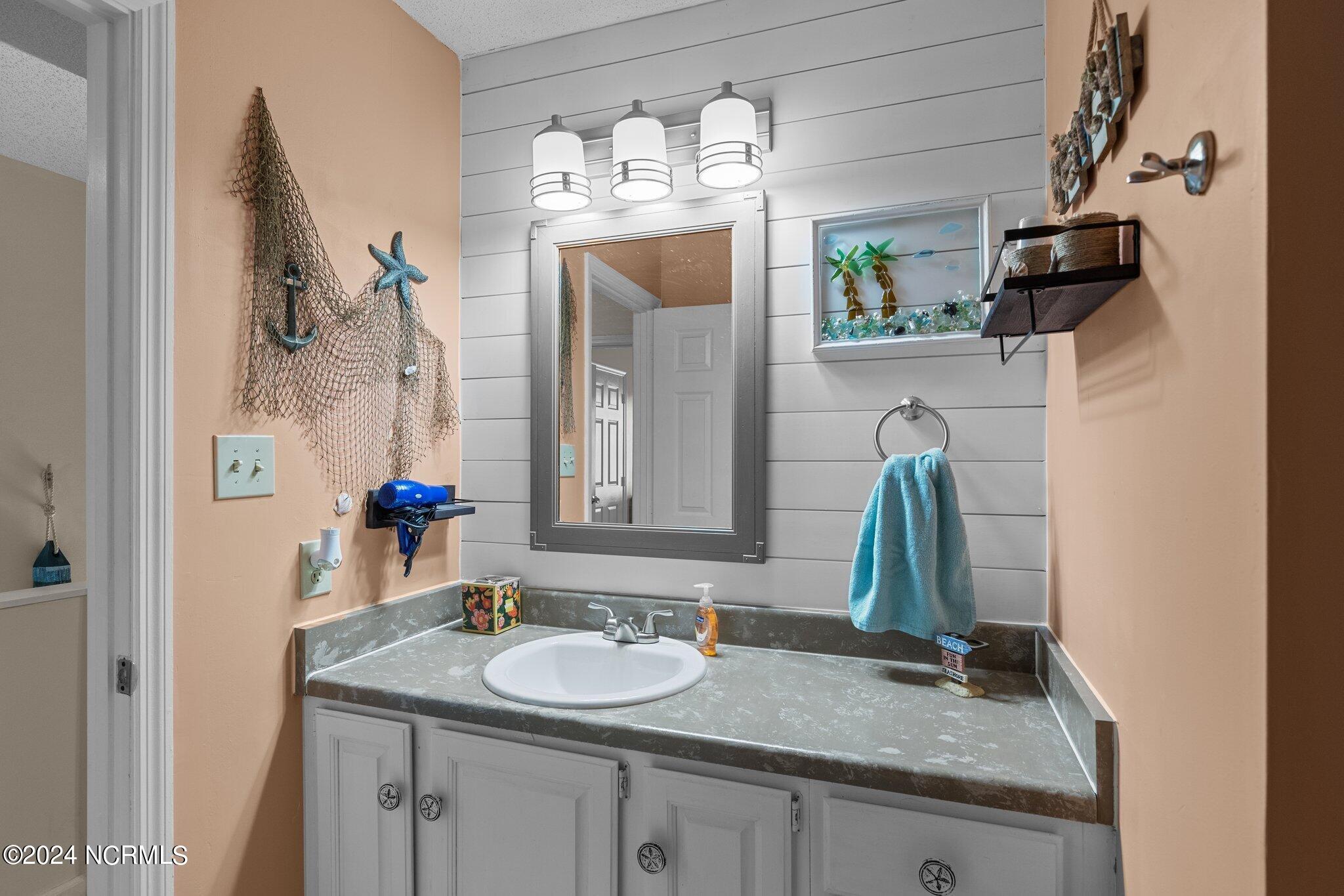 3200 Crystal Oaks Lane, 540