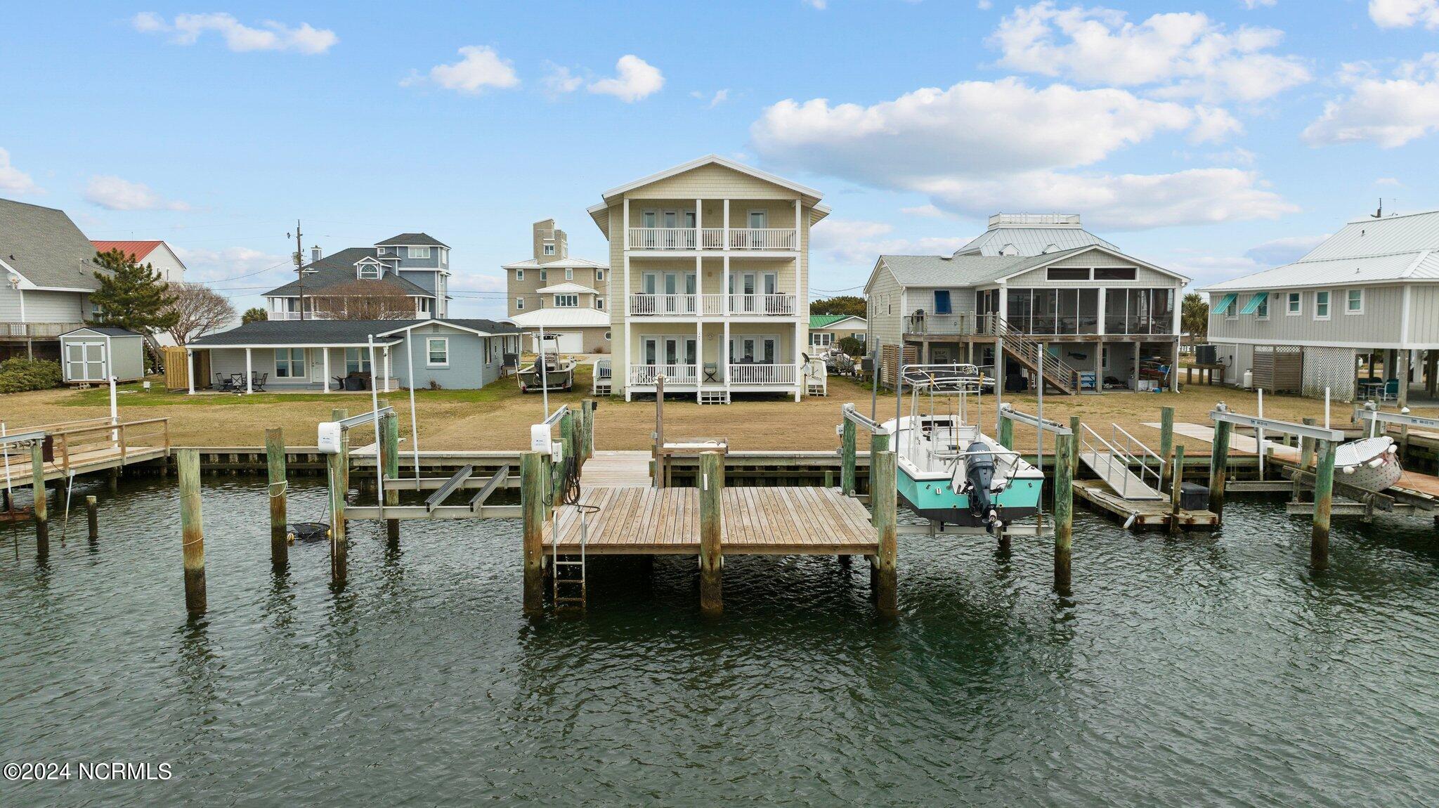 143 Bayview Boulevard