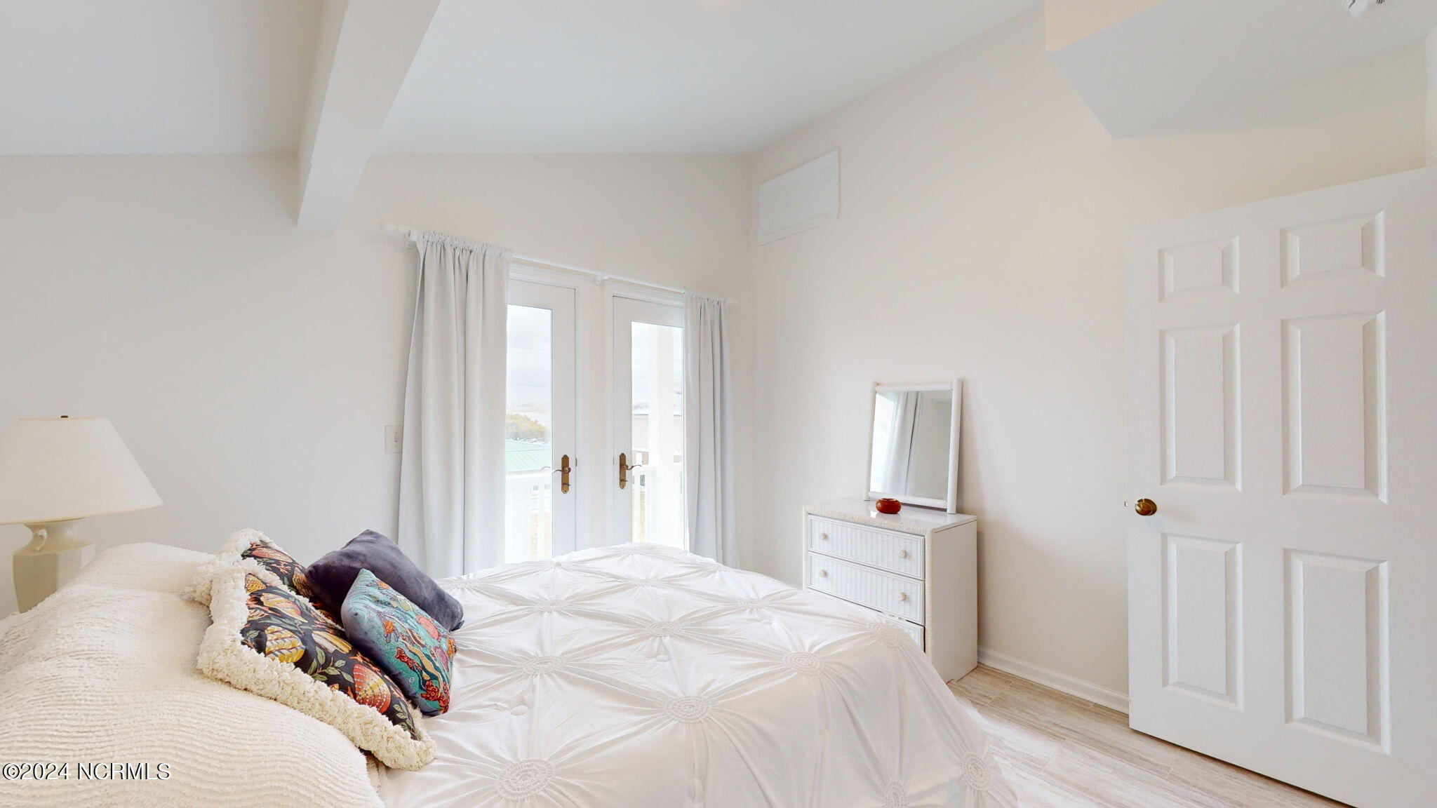 143 Bayview Boulevard