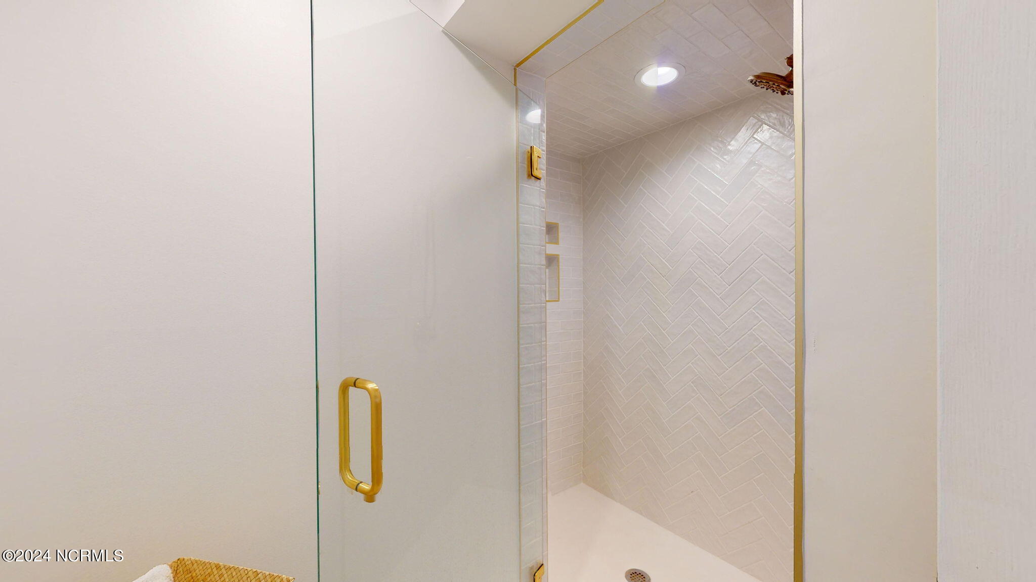 143 Bayview Boulevard