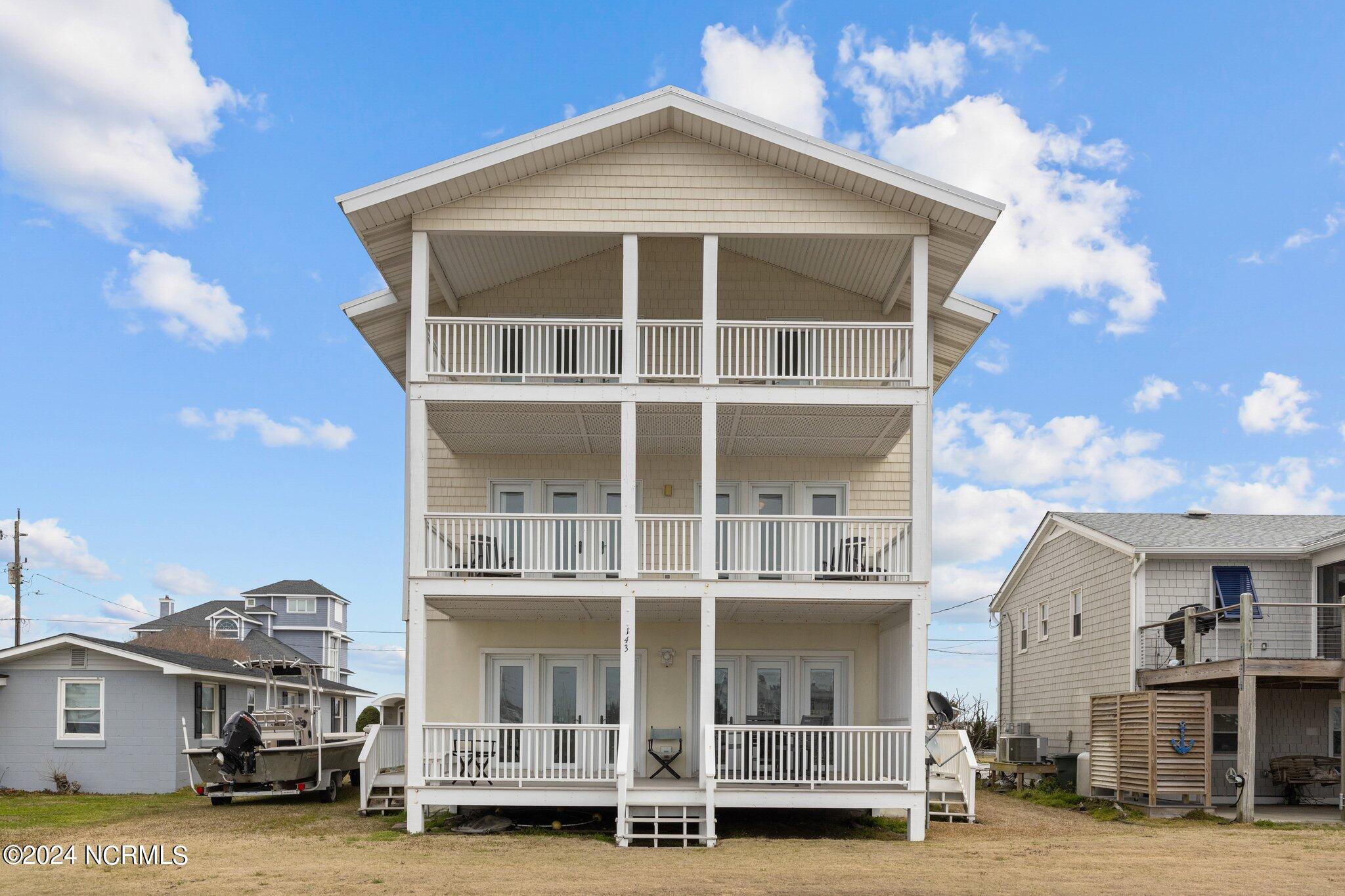 143 Bayview Boulevard