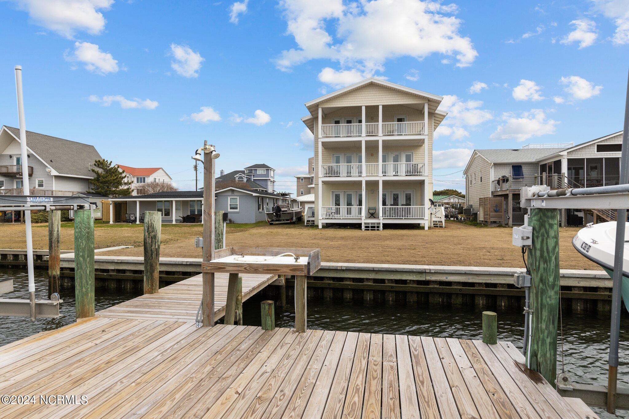 143 Bayview Boulevard