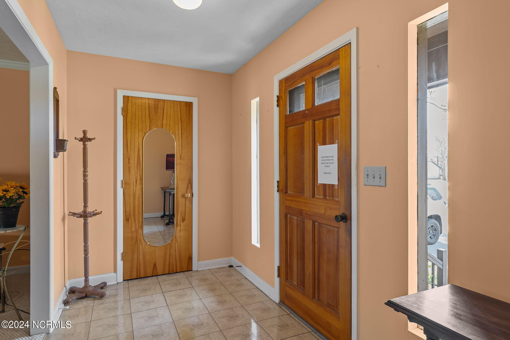 3602 Mandy Lane