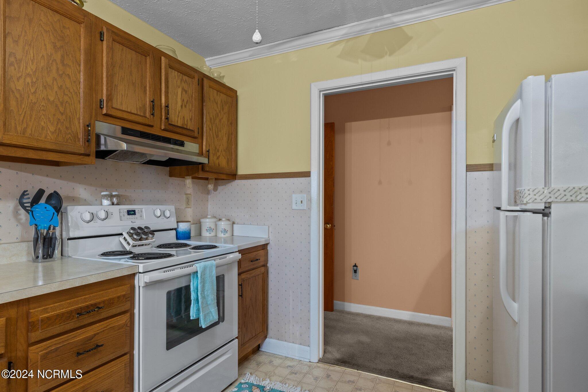 3602 Mandy Lane