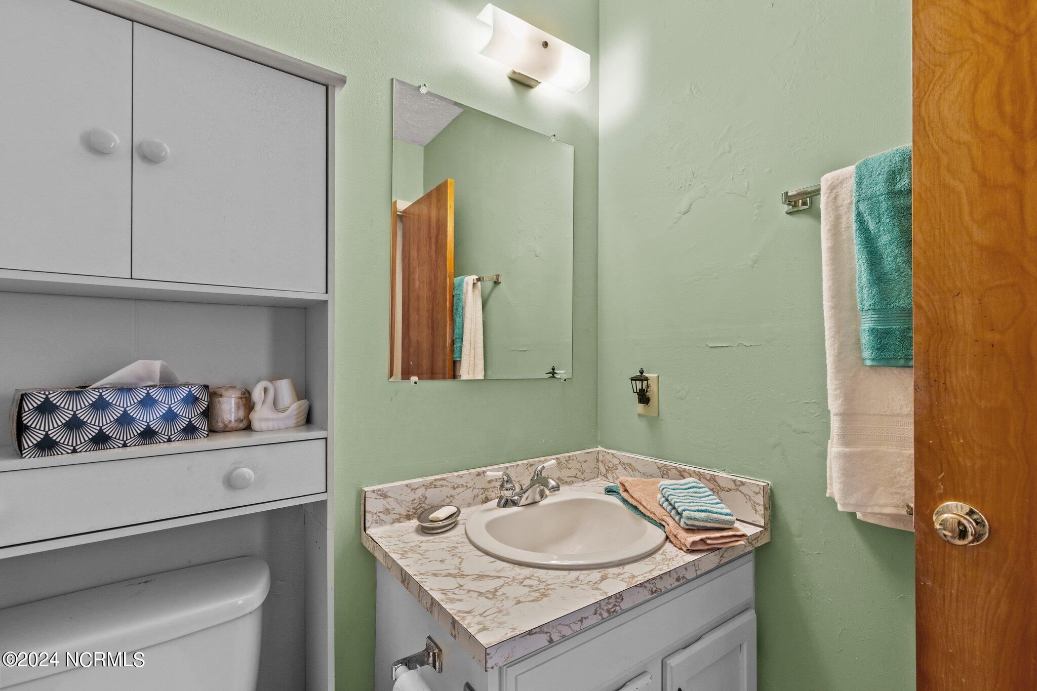 3602 Mandy Lane