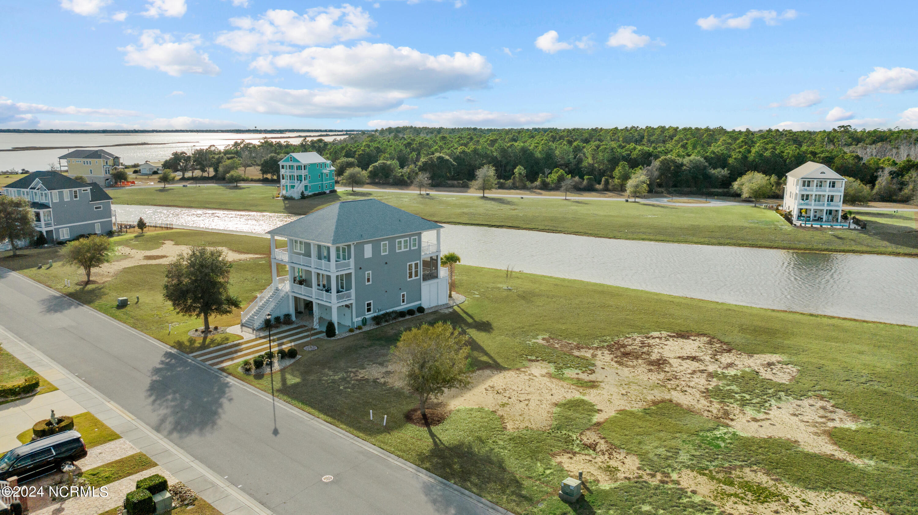 457 Kensington Place