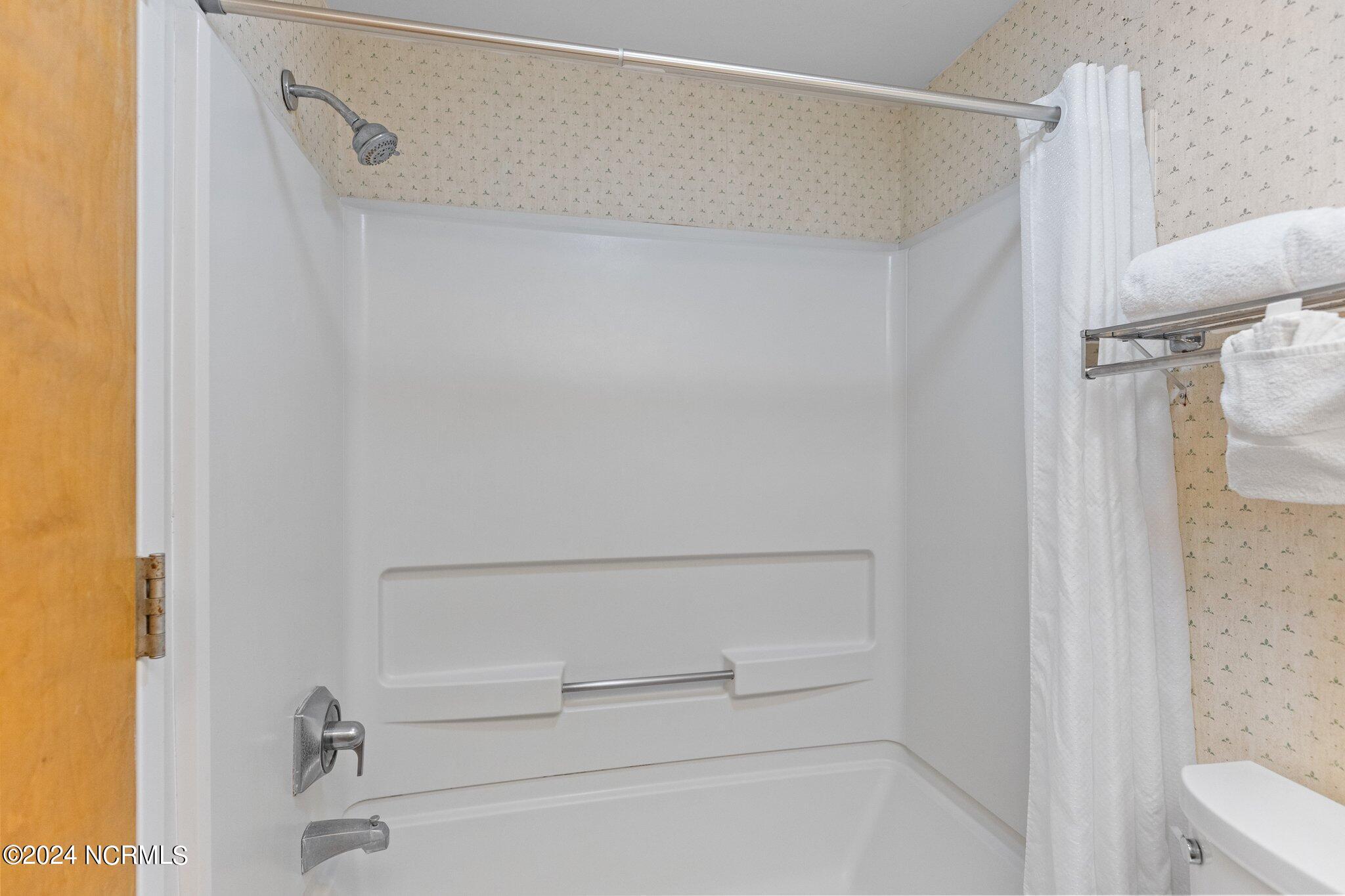 602 W Ft Macon Road, 230