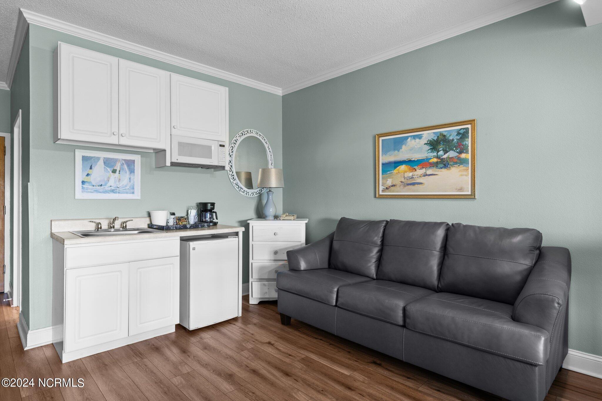 602 W Ft Macon Road, 230