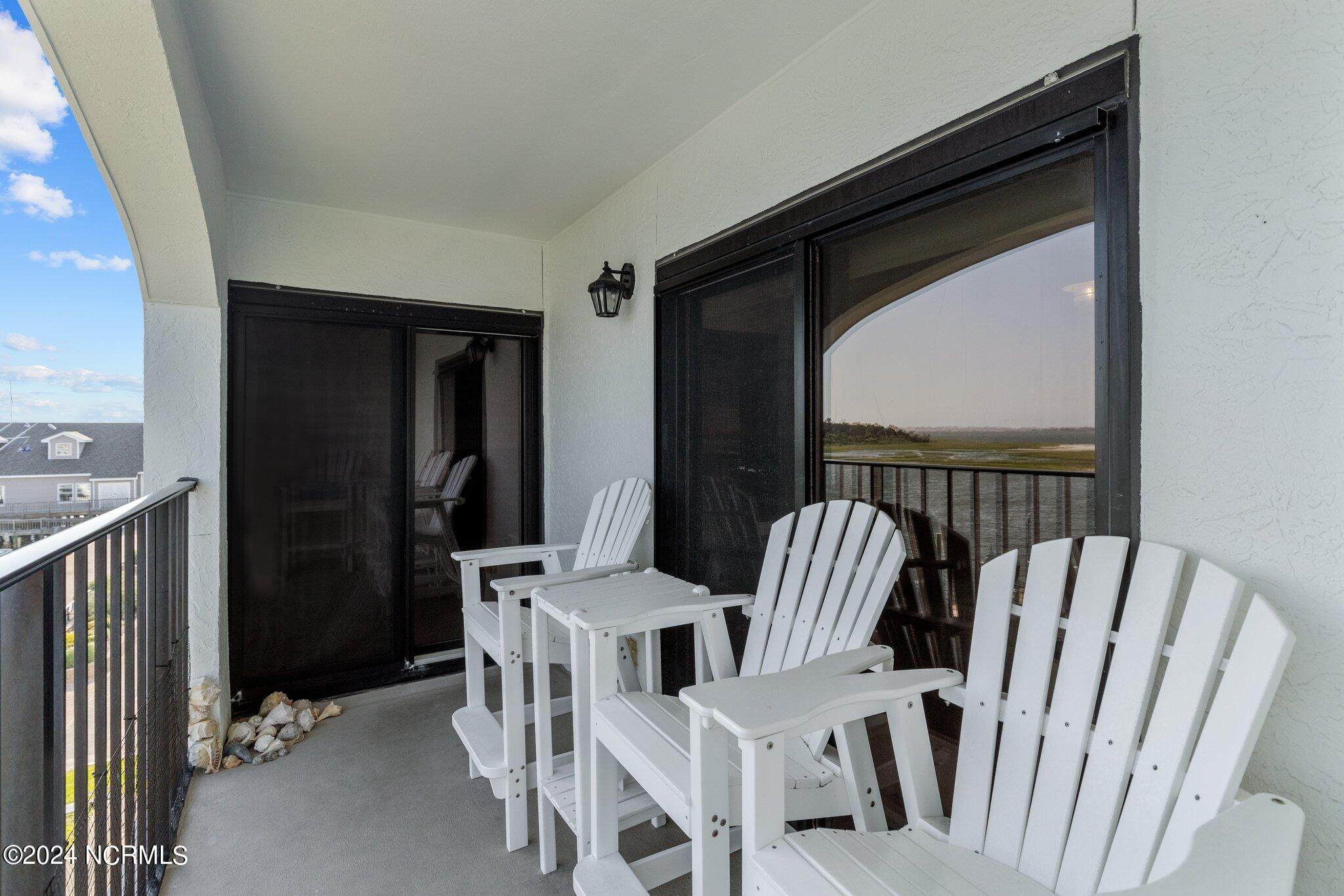 311 Arendell Street, 202