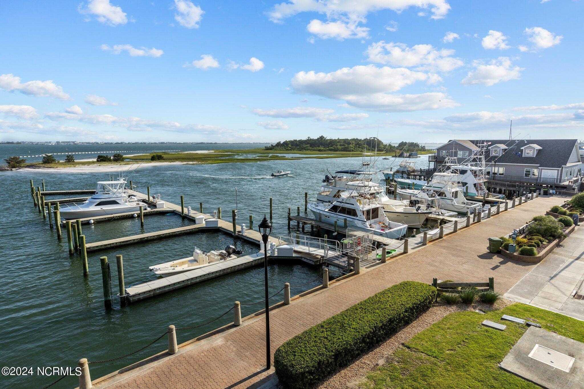 311 Arendell Street, 202