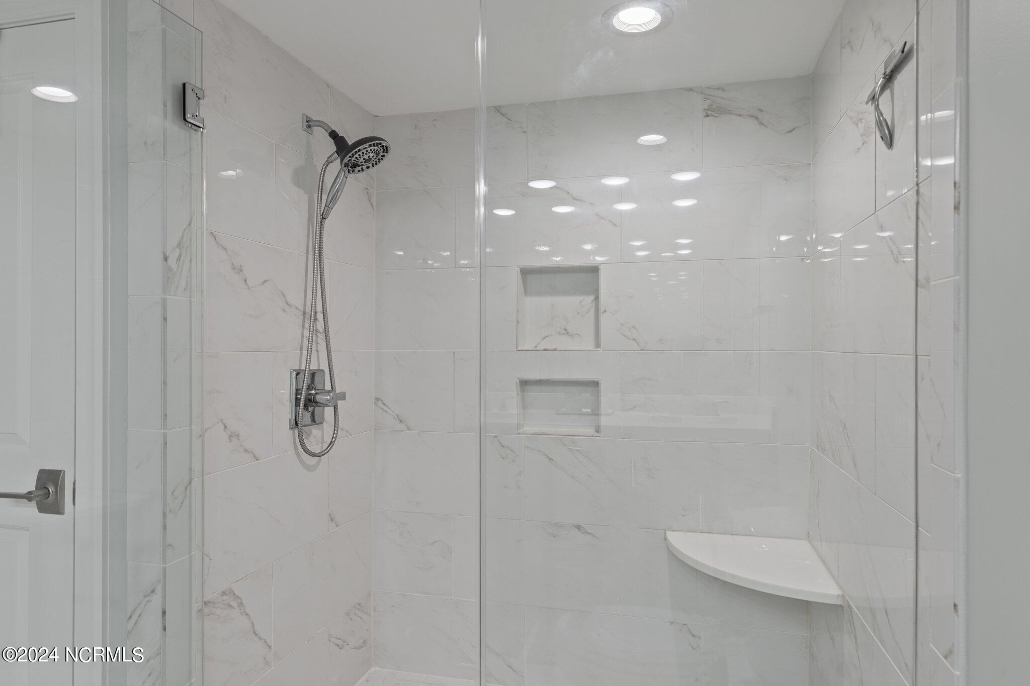 311 Arendell Street, 202