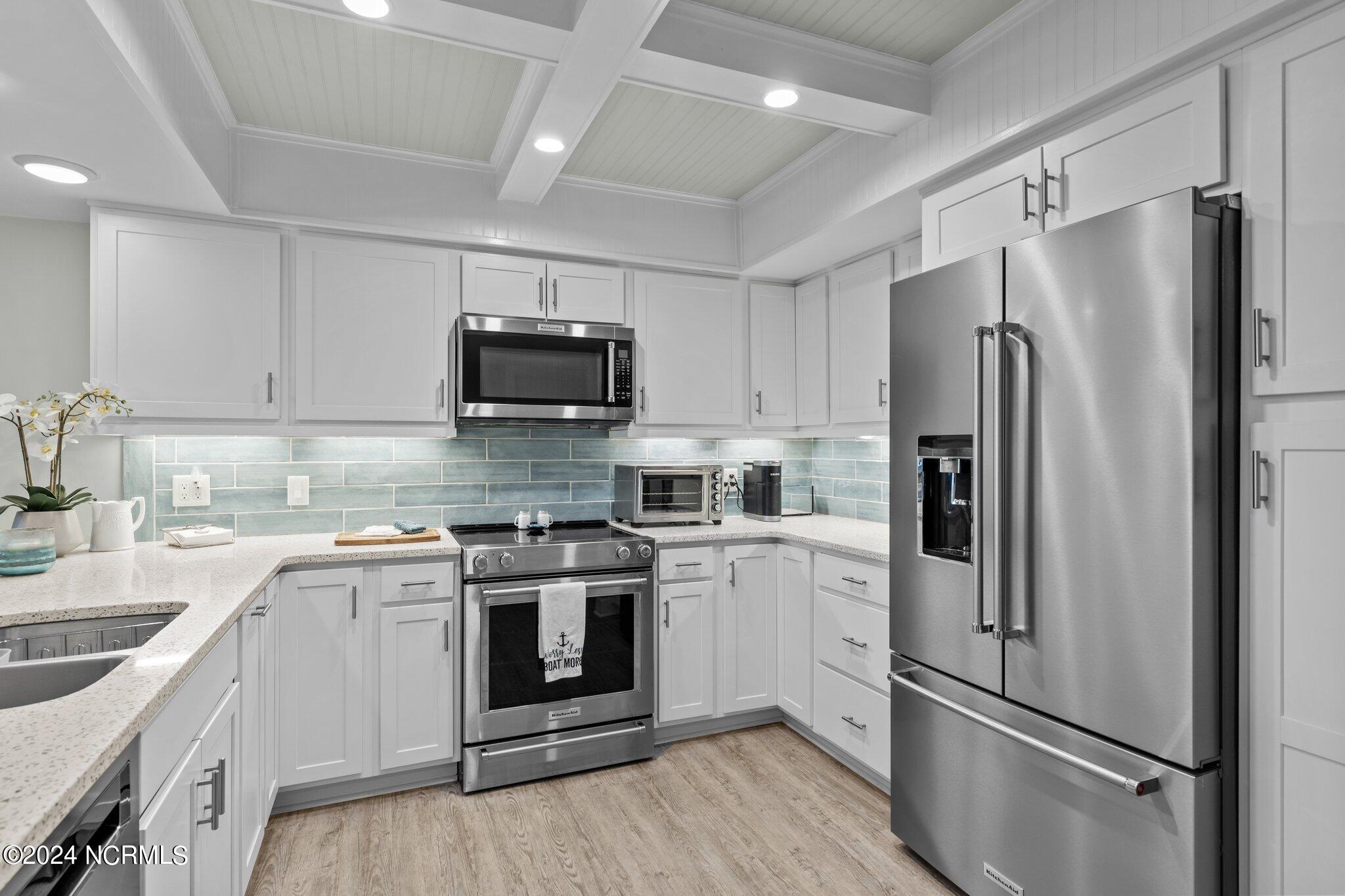 311 Arendell Street, 202