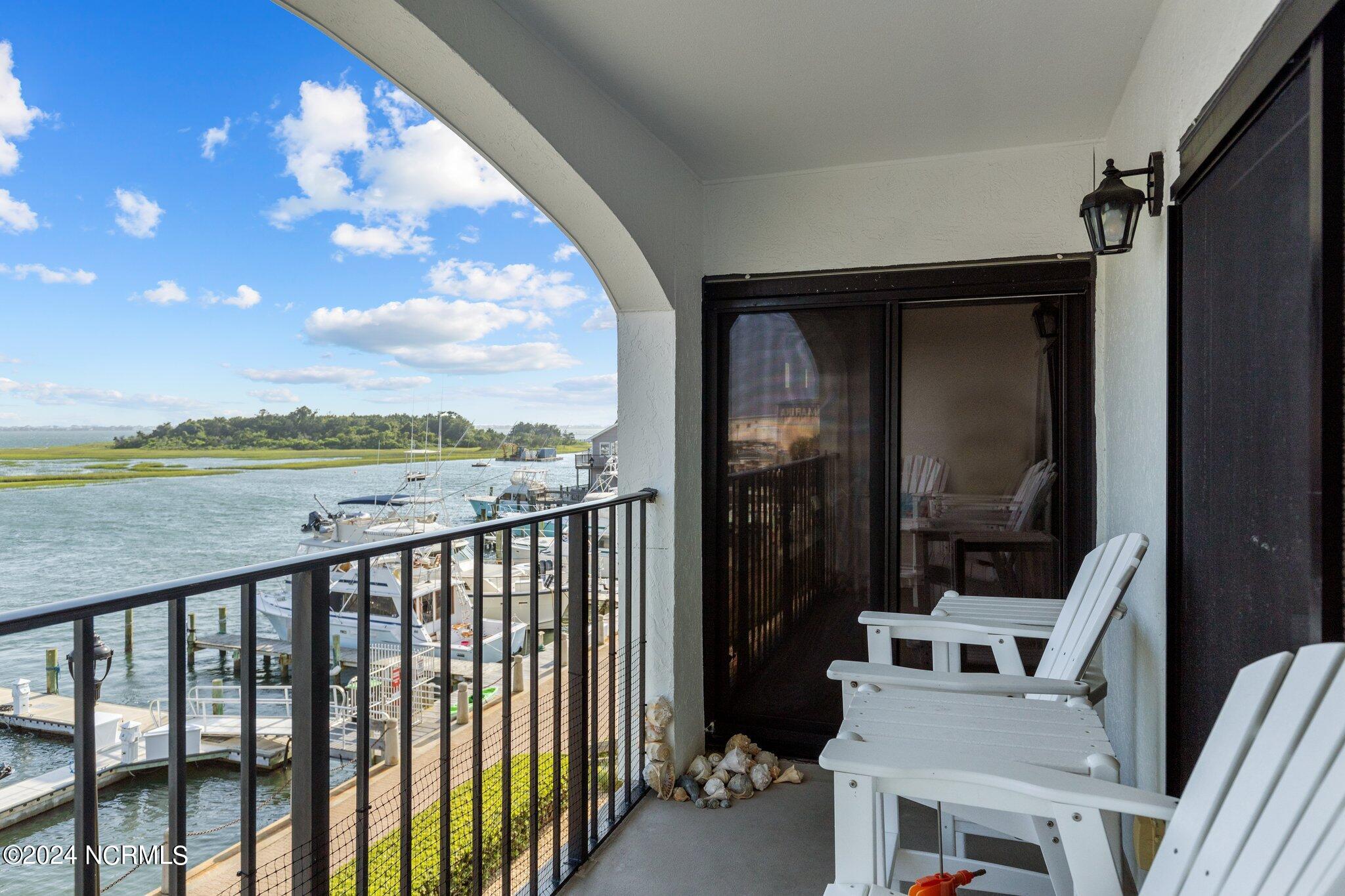 311 Arendell Street, 202