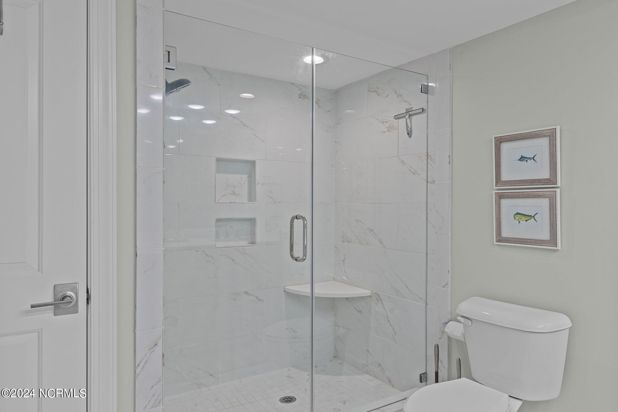 311 Arendell Street, 202