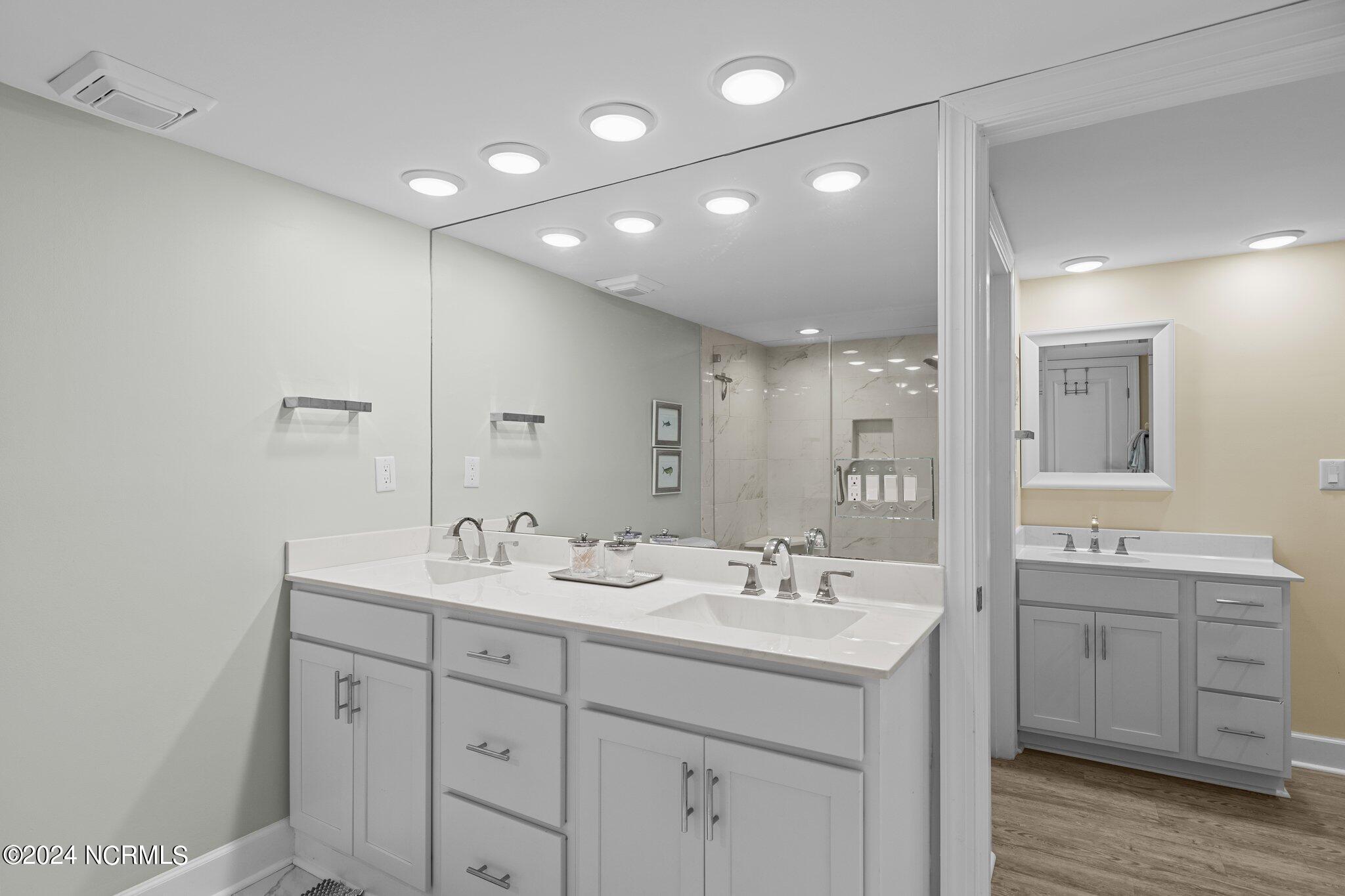 311 Arendell Street, 202