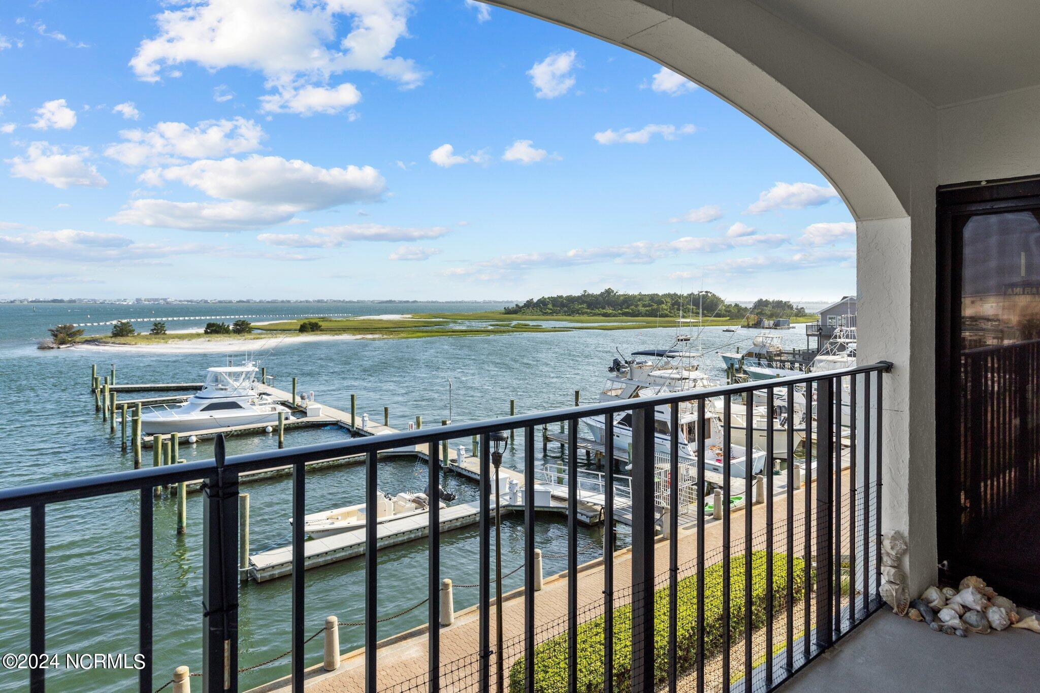 311 Arendell Street, 202