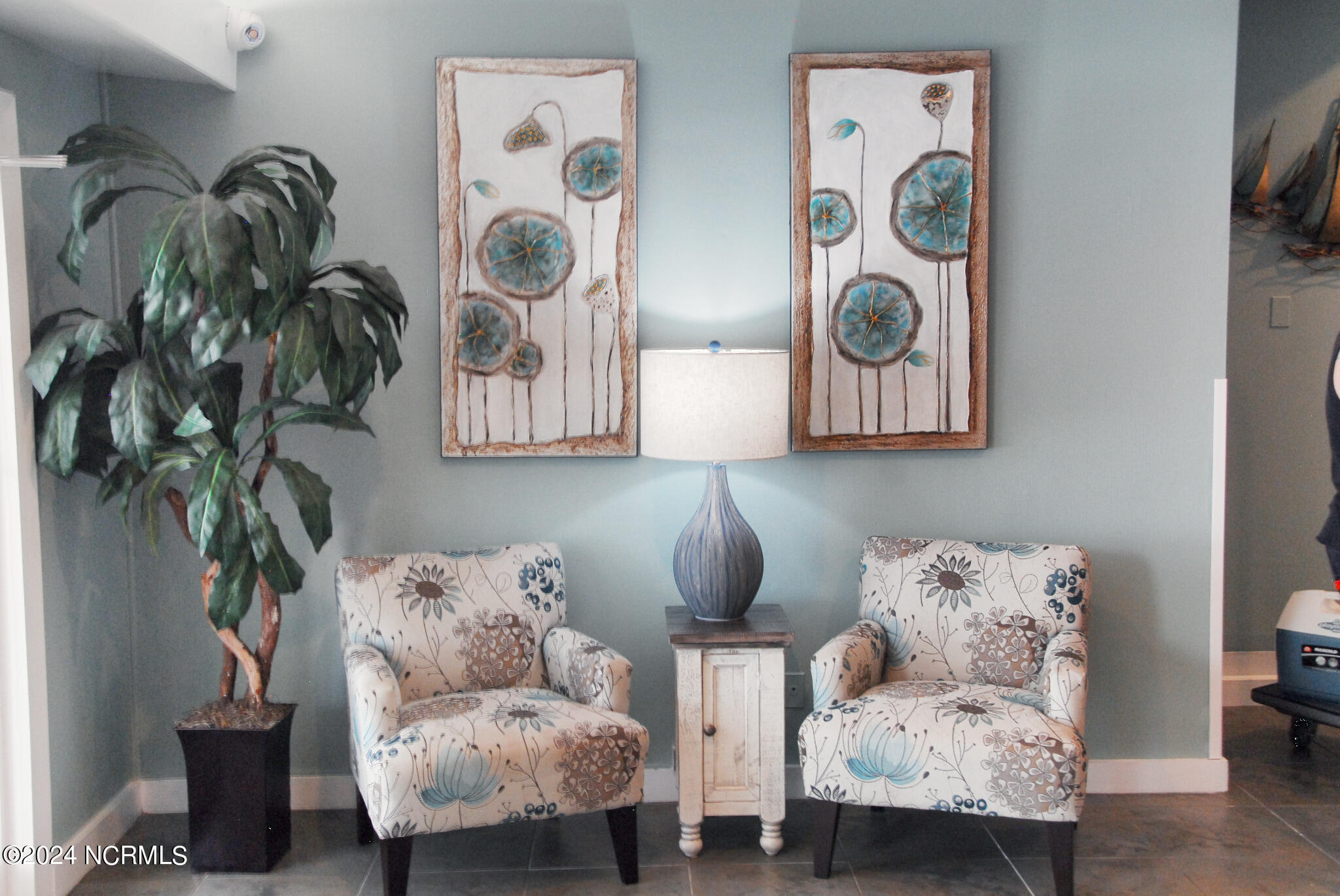 602 W Fort Macon Rd, 122