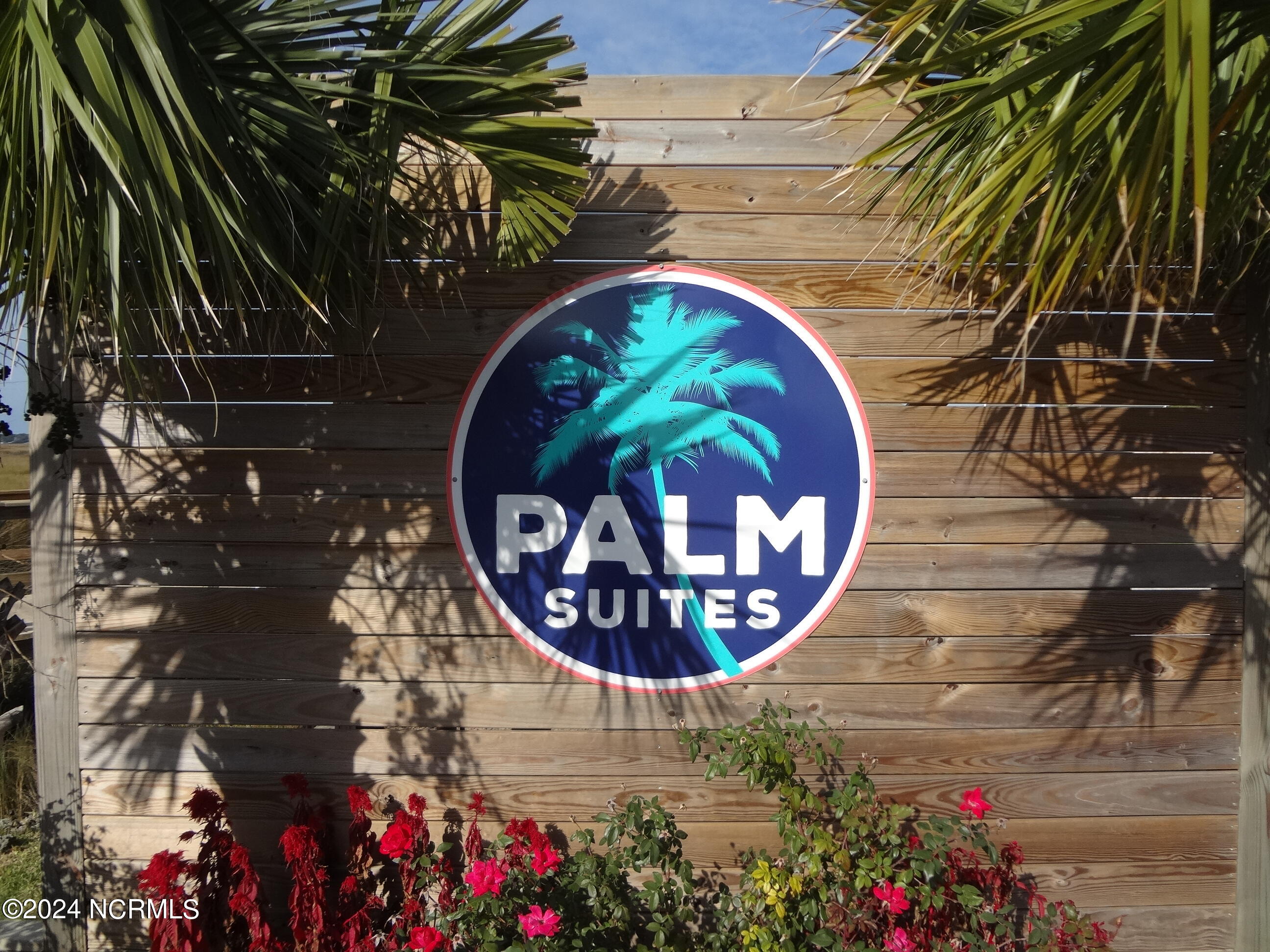 602 W Fort Macon Rd, 122