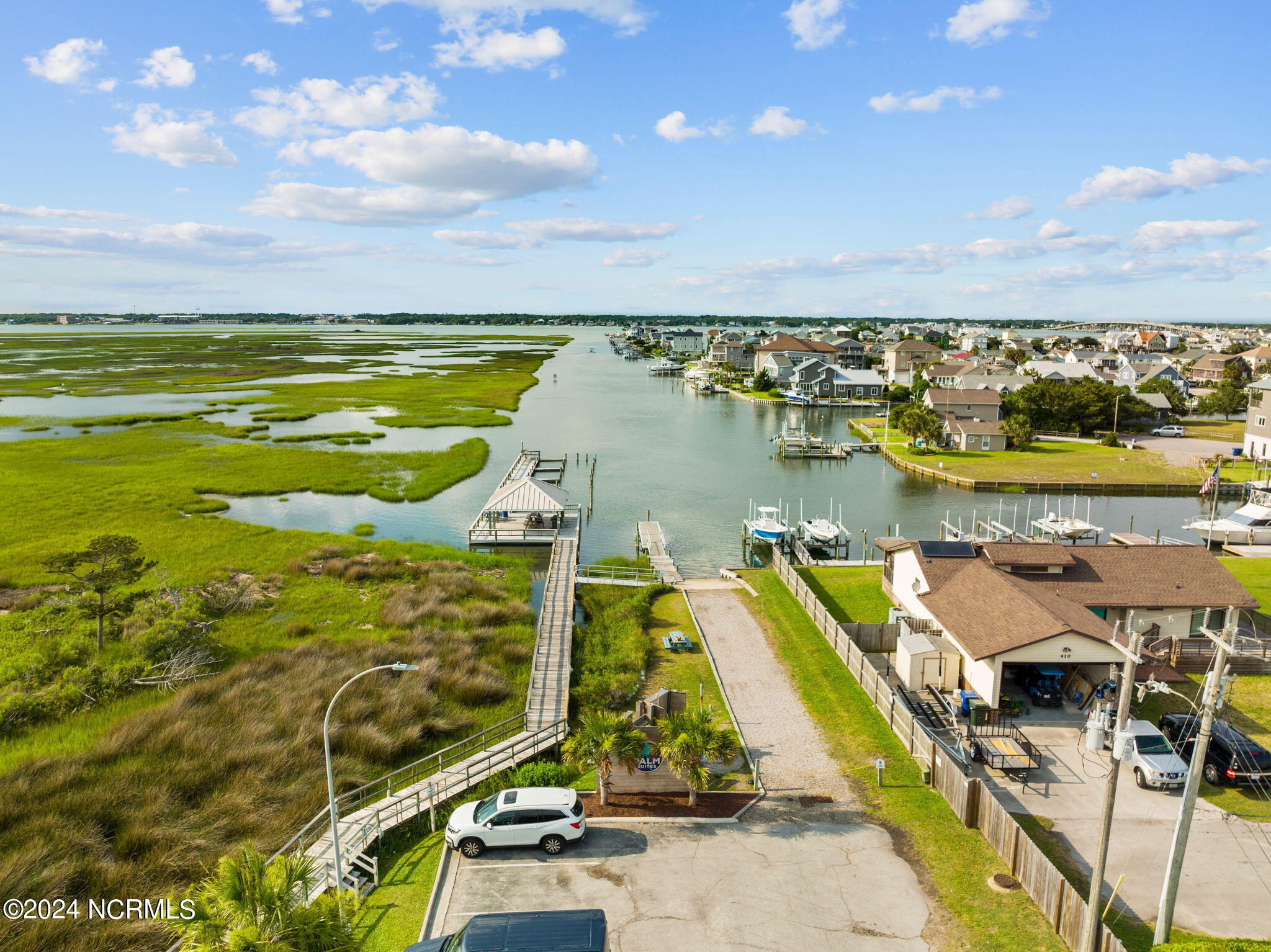 602 W Fort Macon Rd, 122