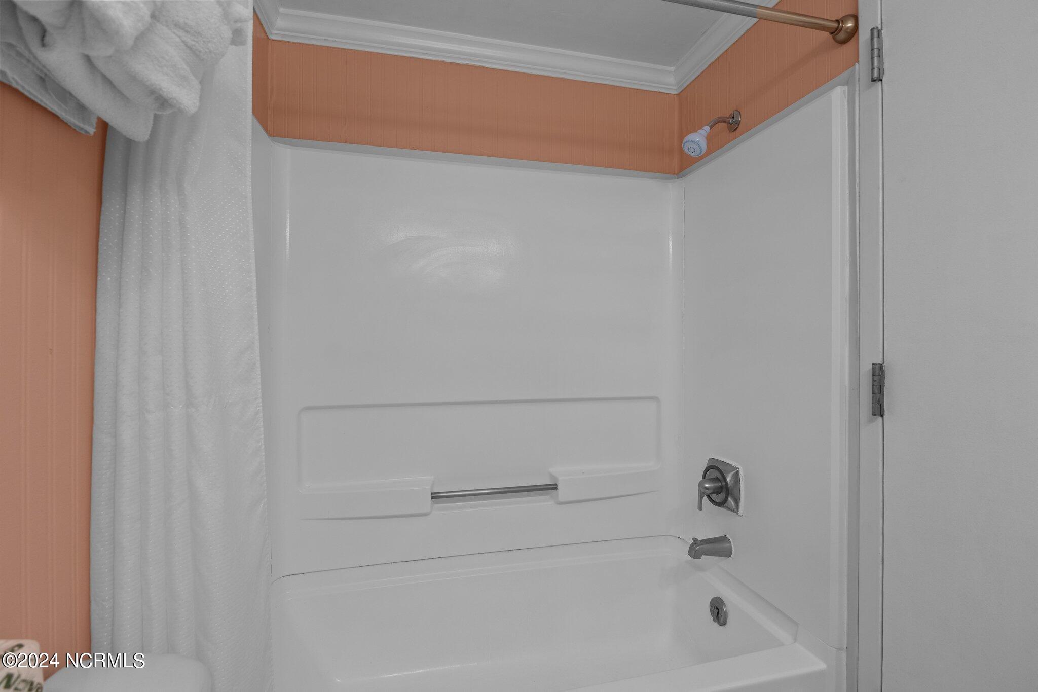 602 W Ft Macon Road, 228