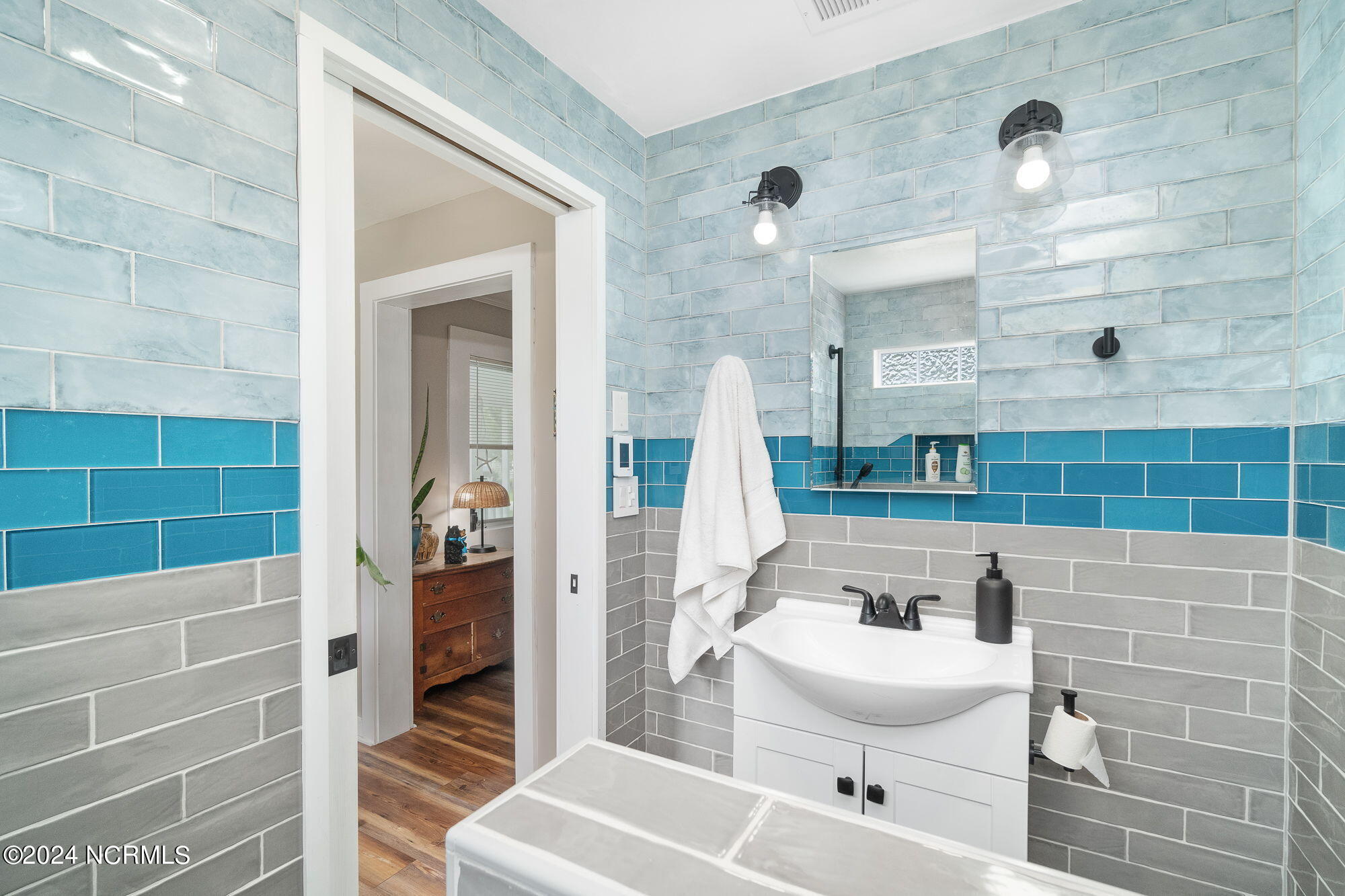 118 Edgewater Street