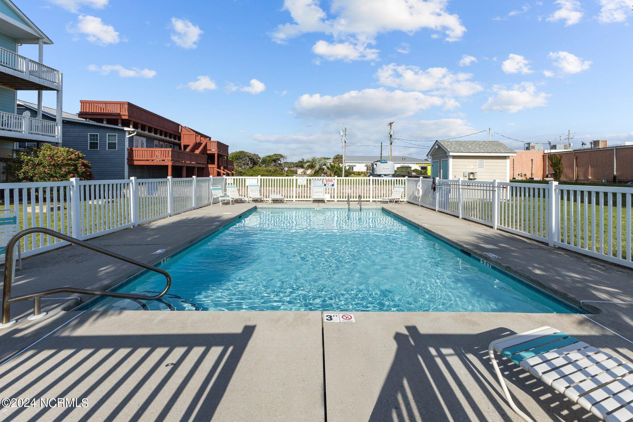 105 Beachwood Drive, 1b