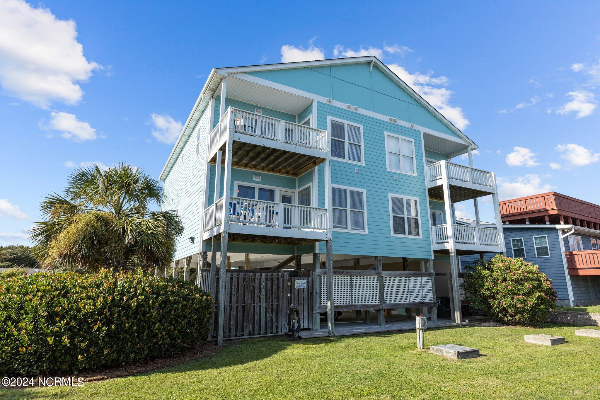 105 Beachwood Drive, 1b