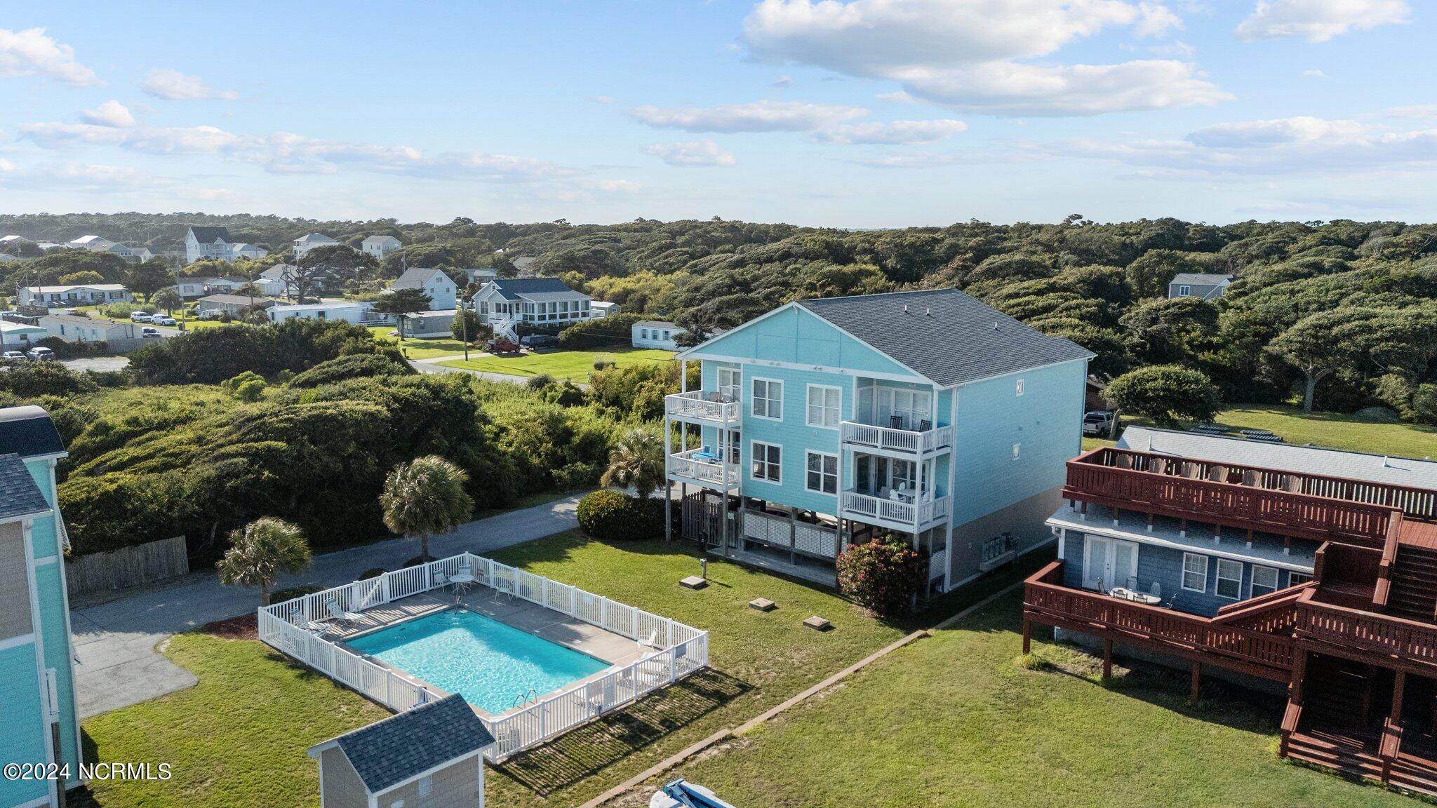 105 Beachwood Drive, 1b