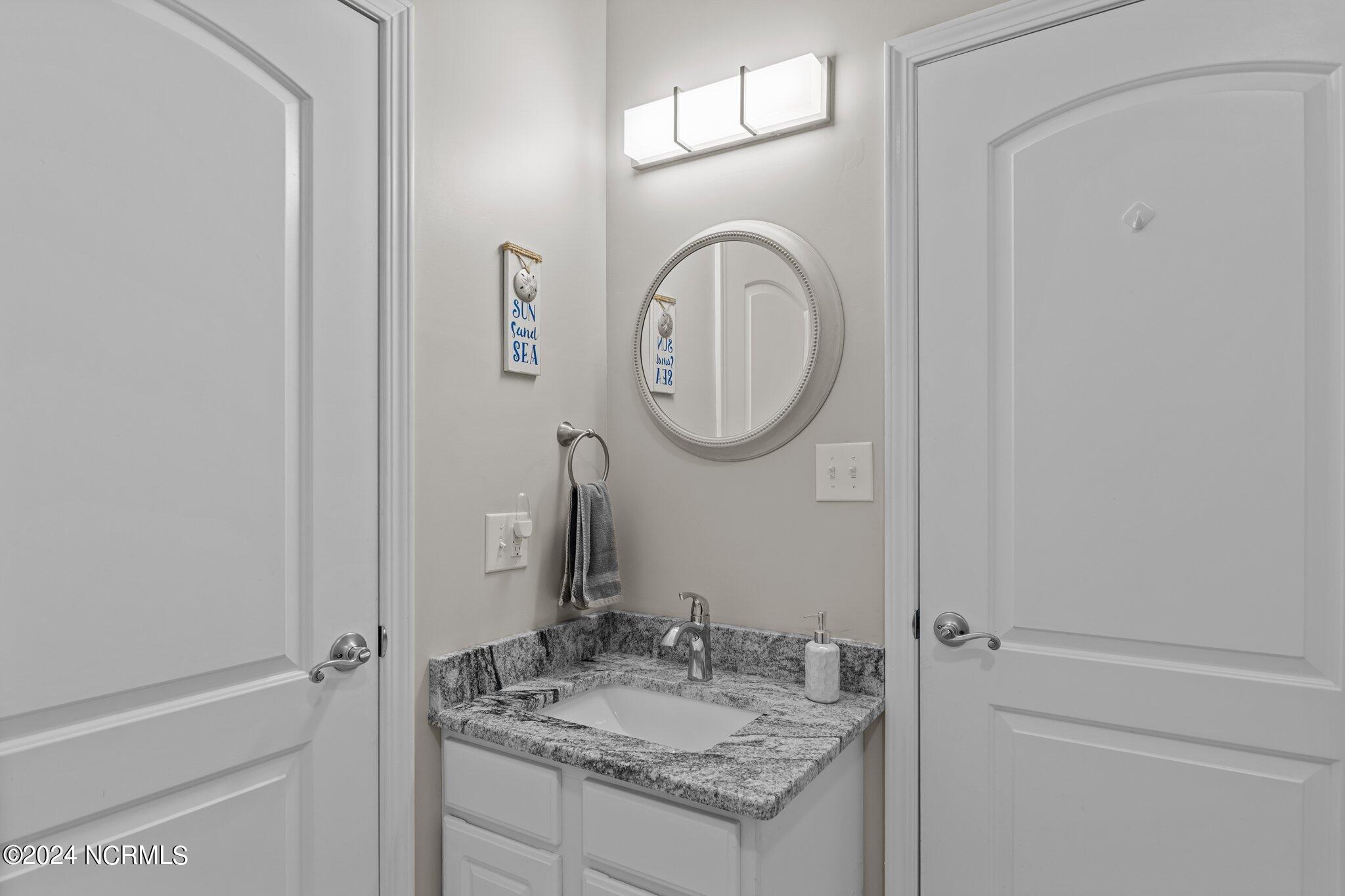 105 Beachwood Drive, 1b