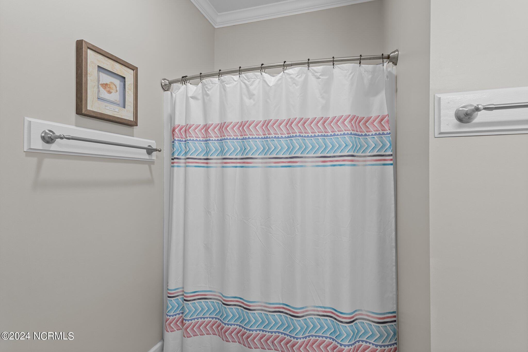 105 Beachwood Drive, 1b