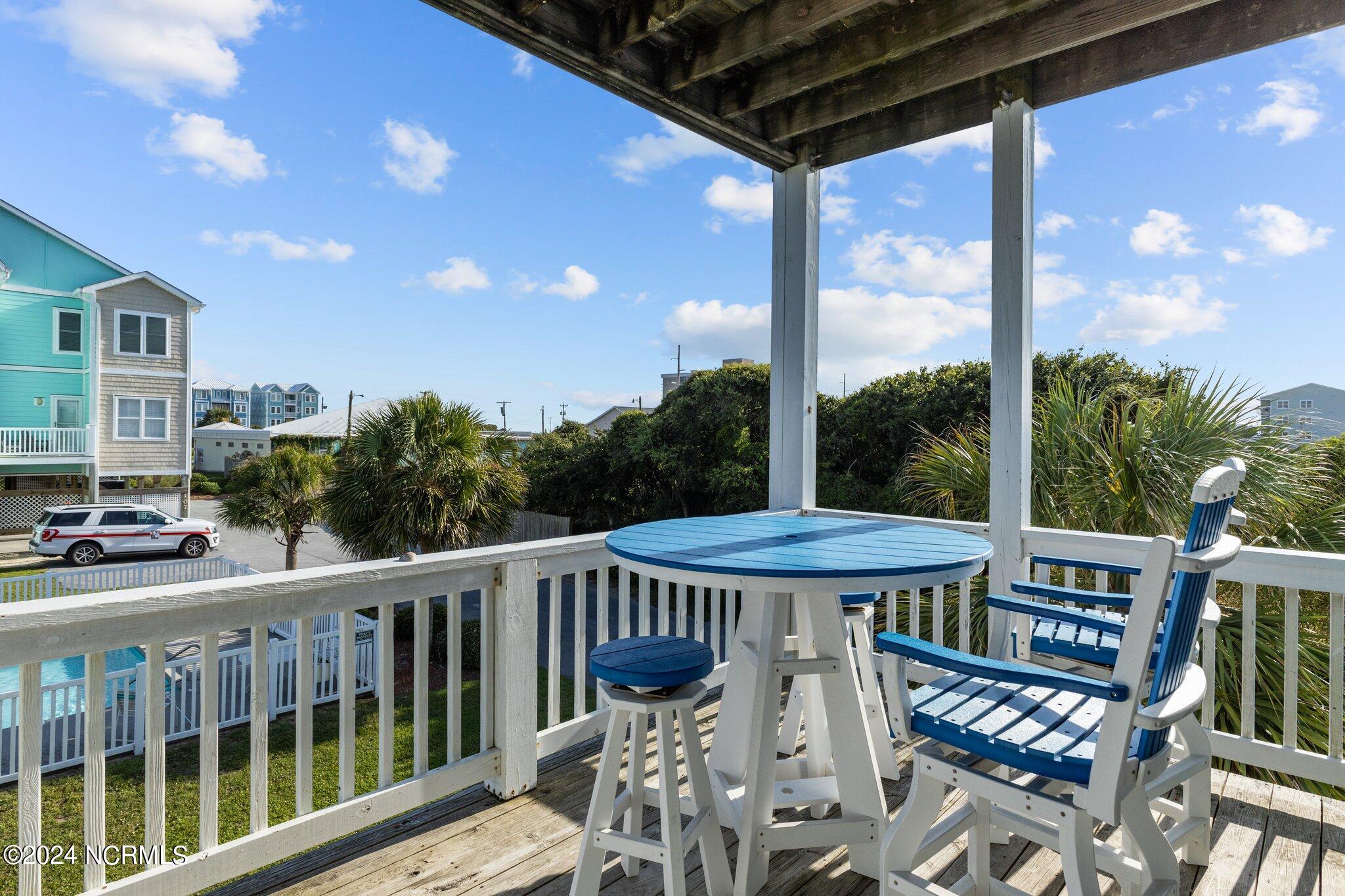 105 Beachwood Drive, 1b