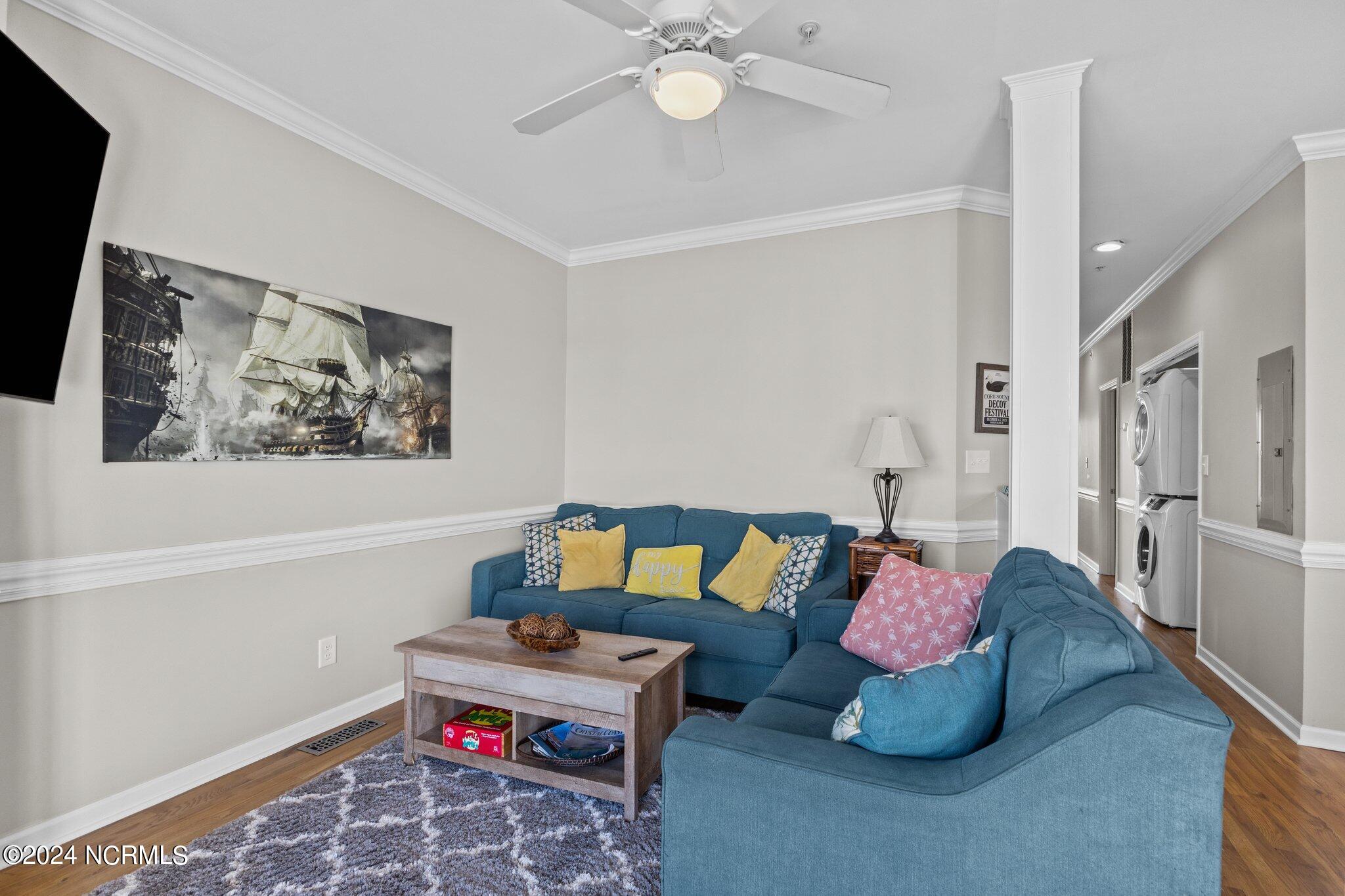 105 Beachwood Drive, 1b