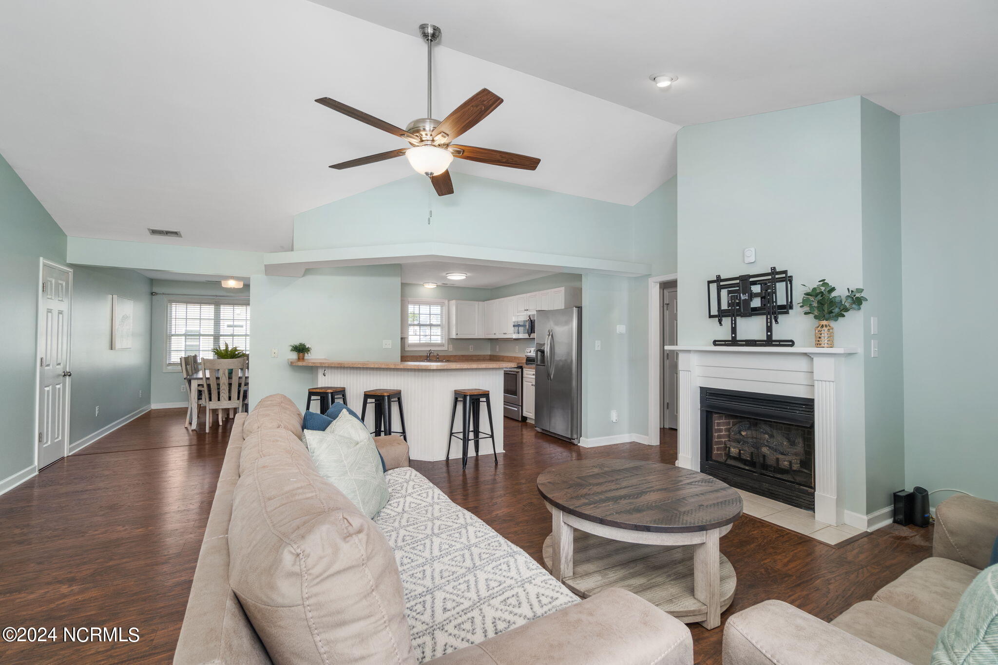 800 Sea Chaser Court