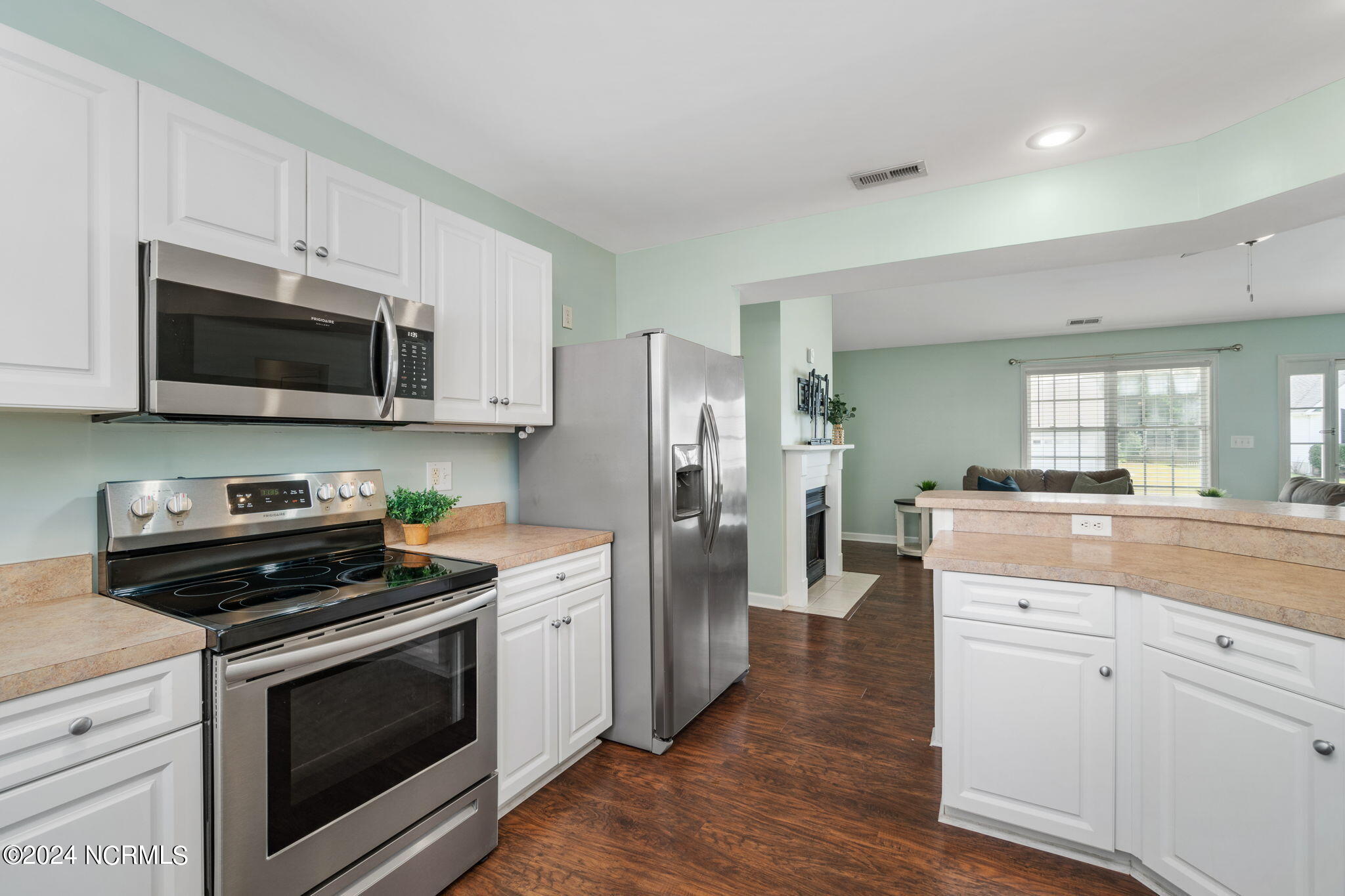 800 Sea Chaser Court