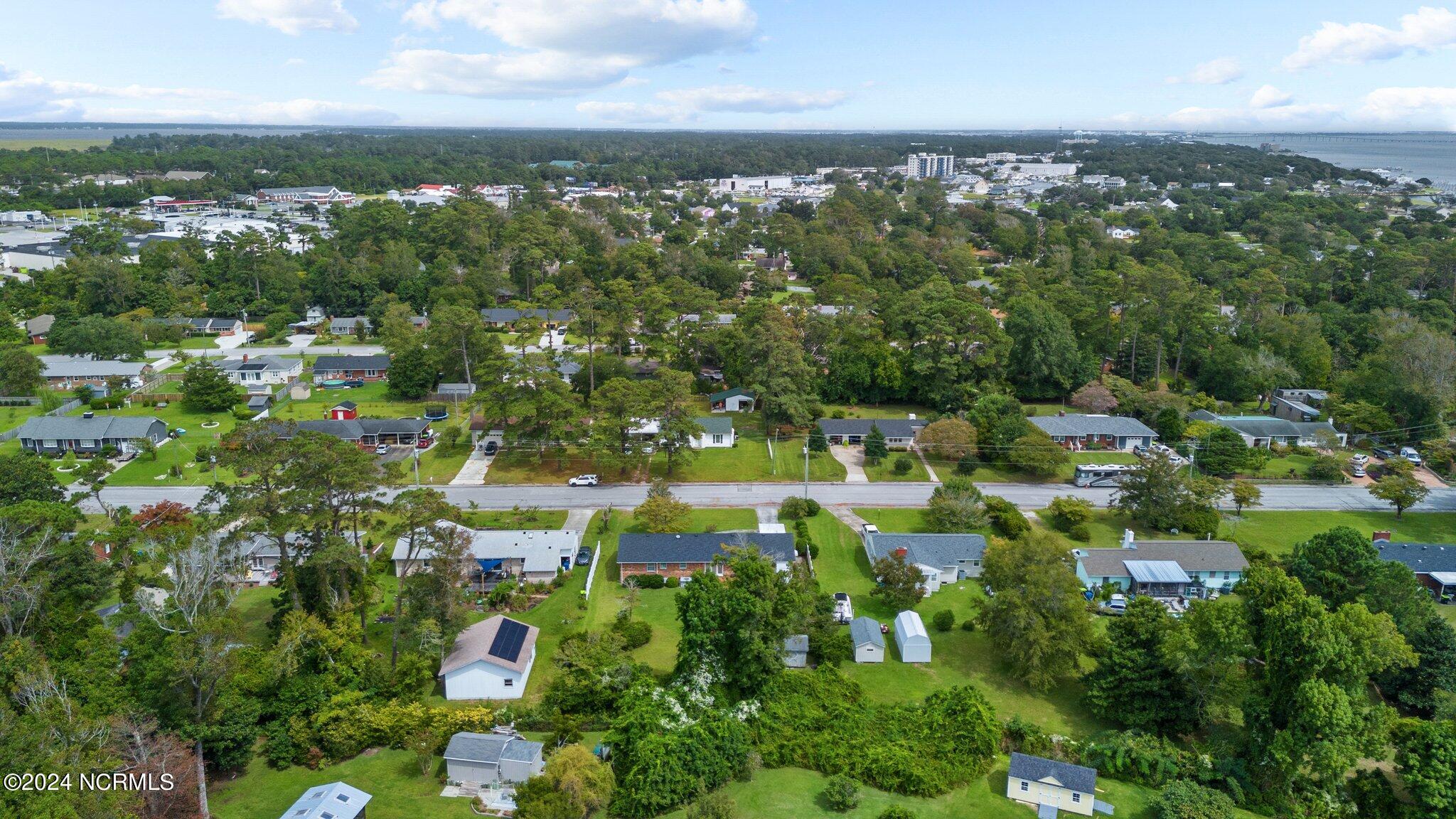 218 Rochelle Drive, Morehead City