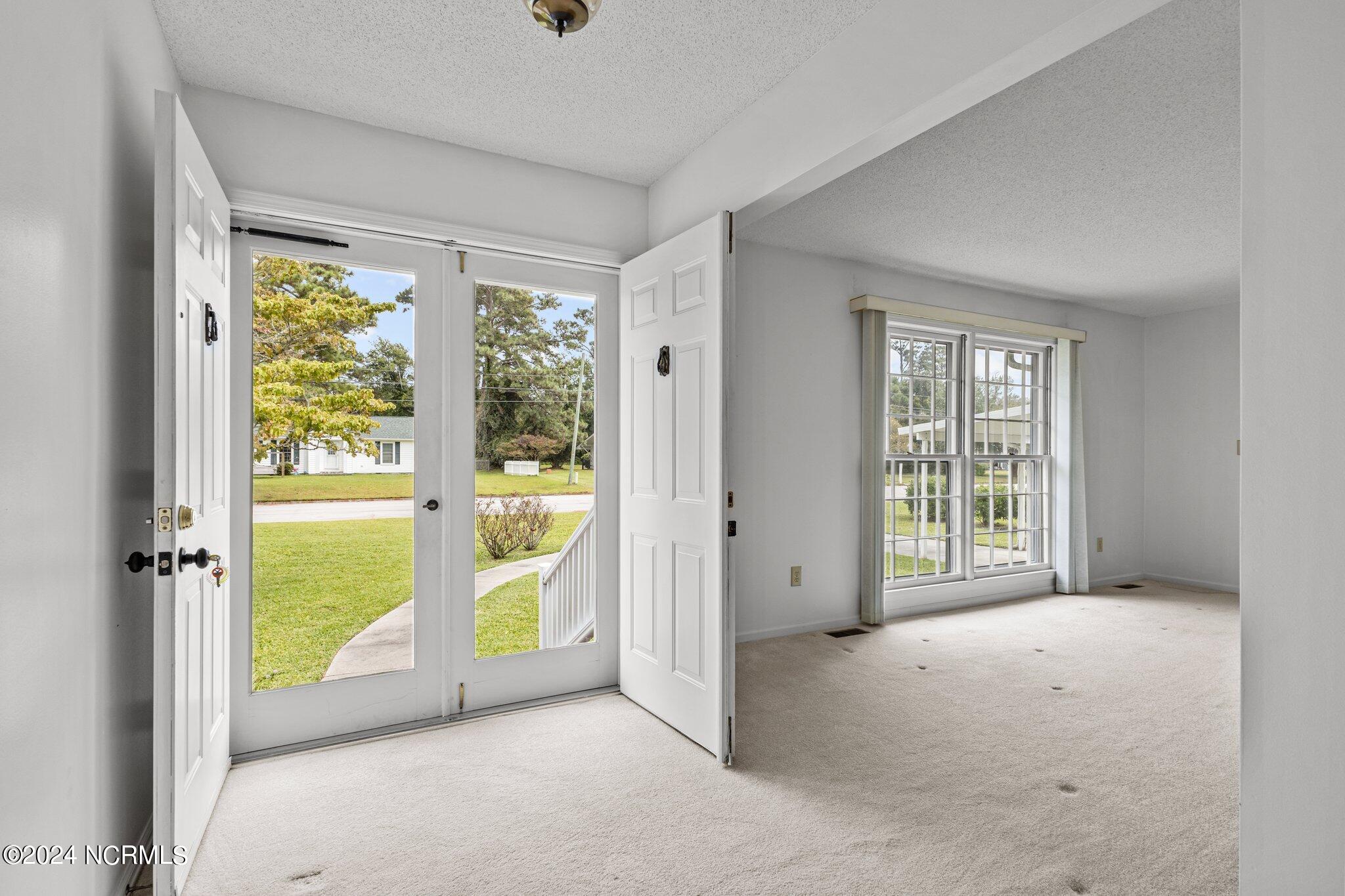 218 Rochelle Drive, Morehead City