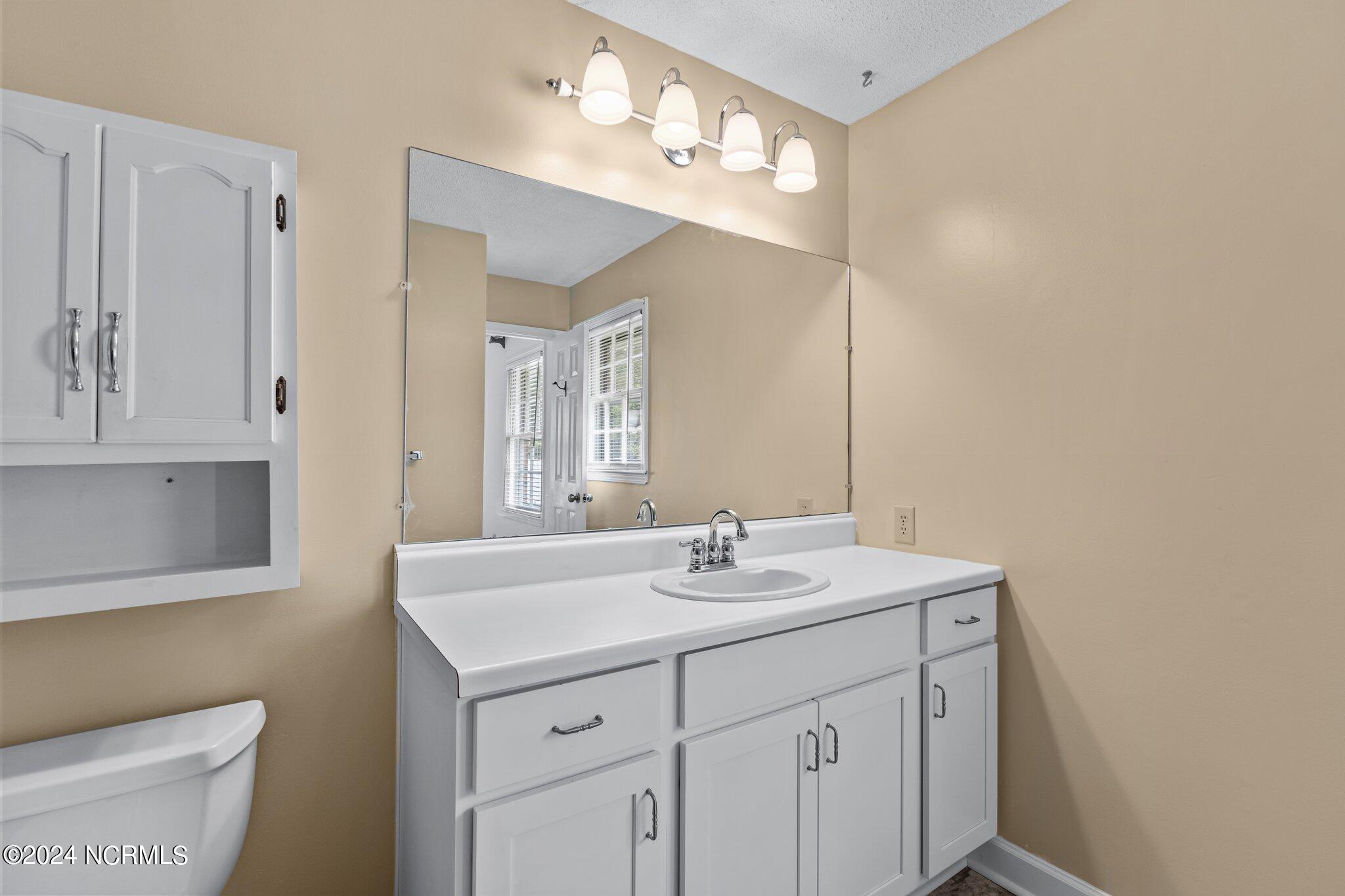 218 Rochelle Drive, Morehead City