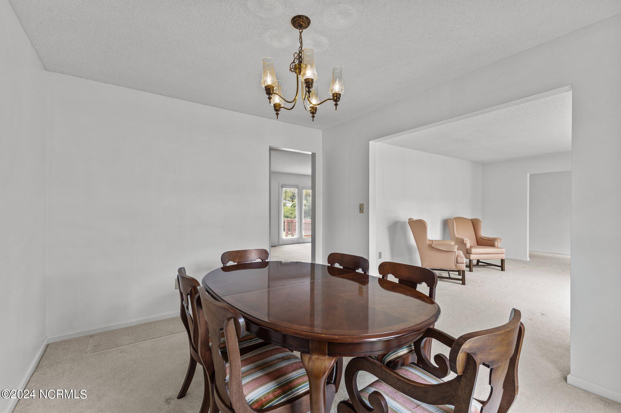 218 Rochelle Drive, Morehead City