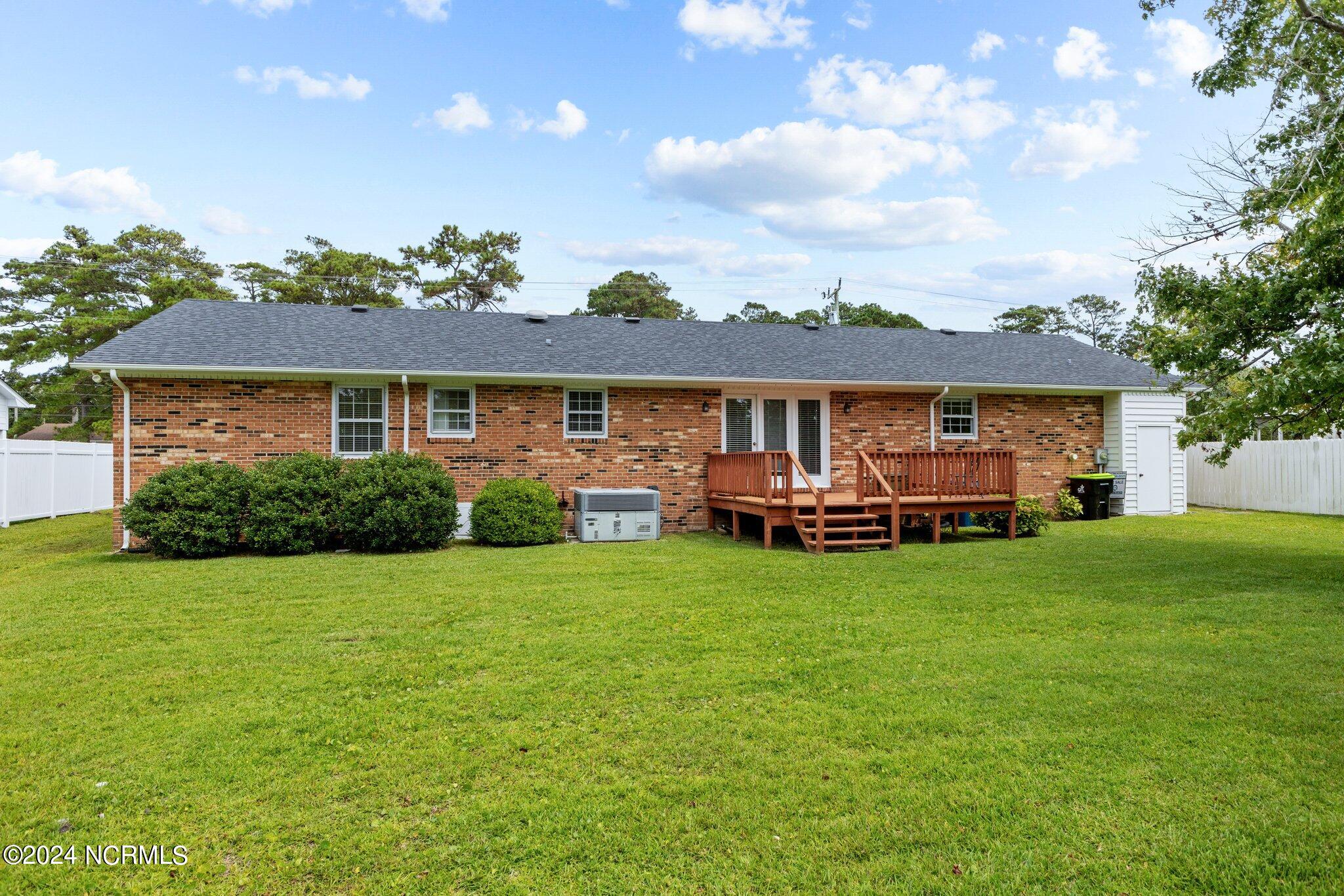 218 Rochelle Drive, Morehead City