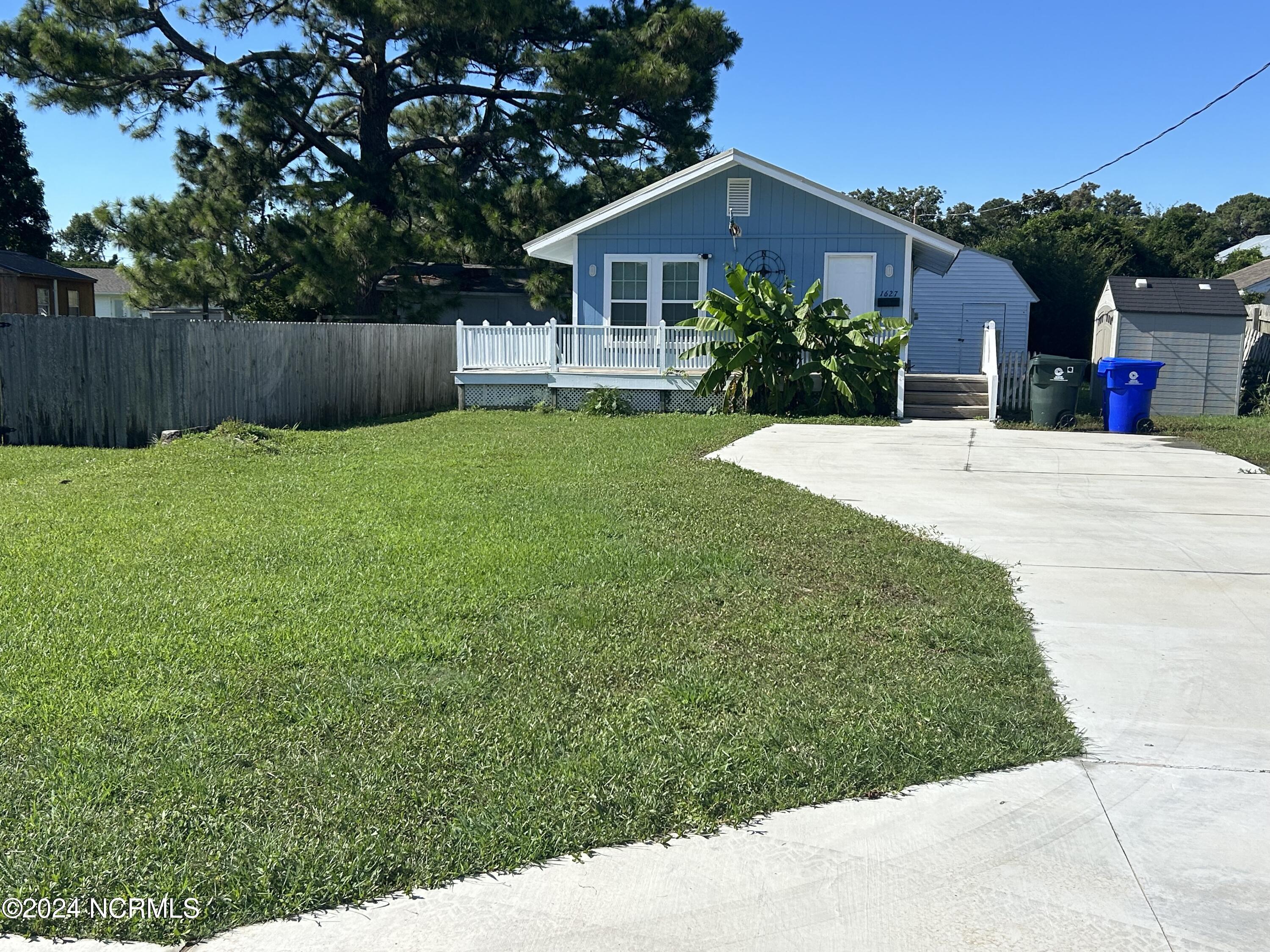 1627 Live Oak Street