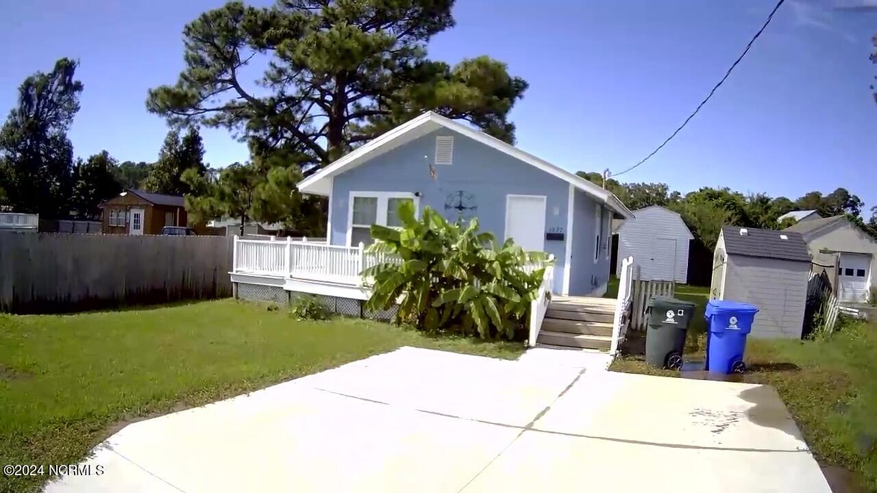 1627 Live Oak Street