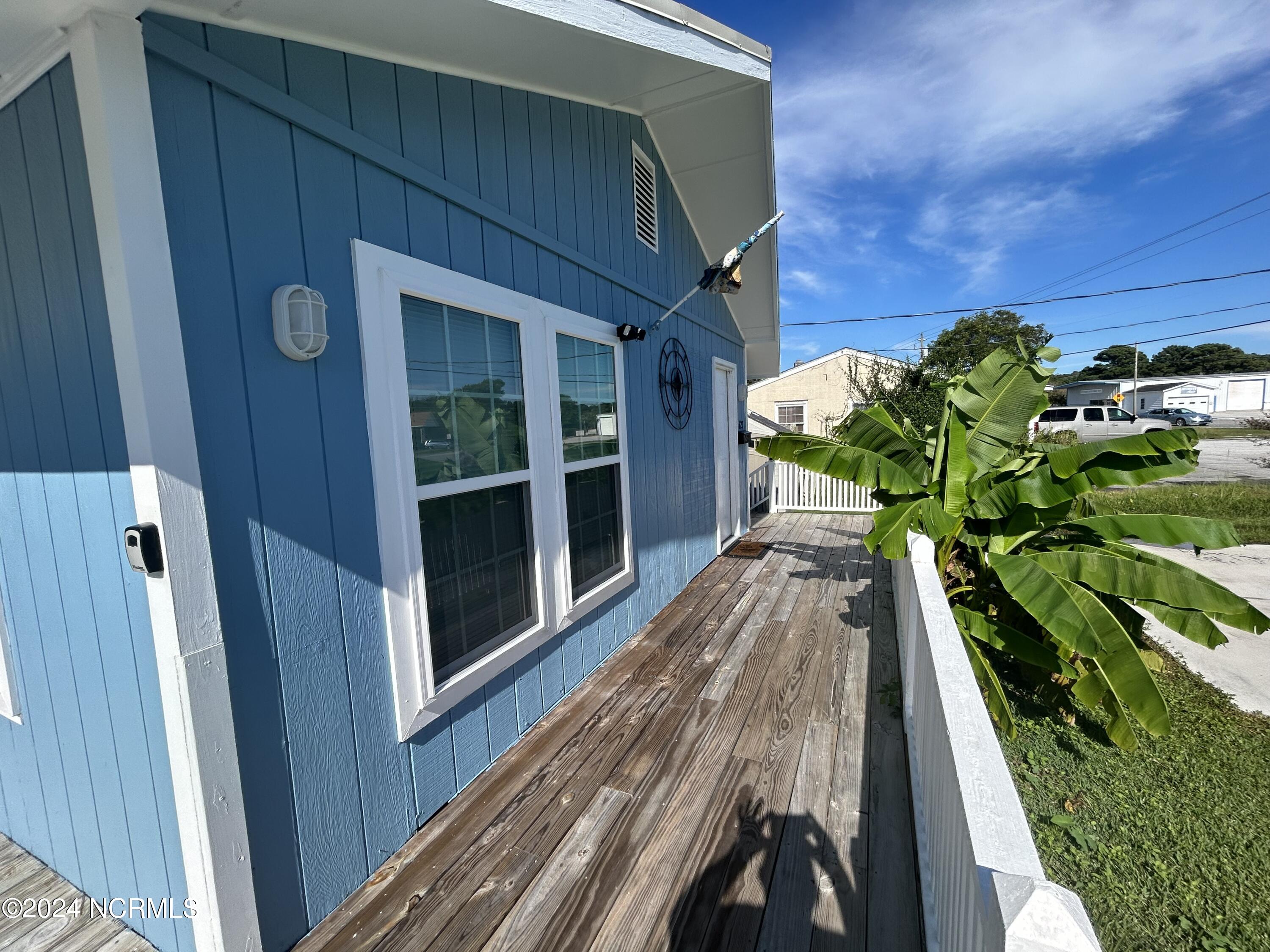 1627 Live Oak Street