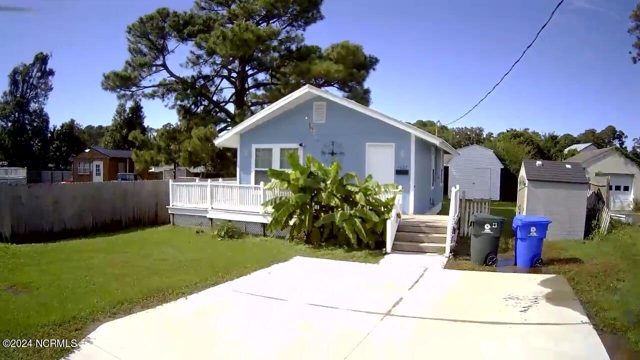 1627 Live Oak Street